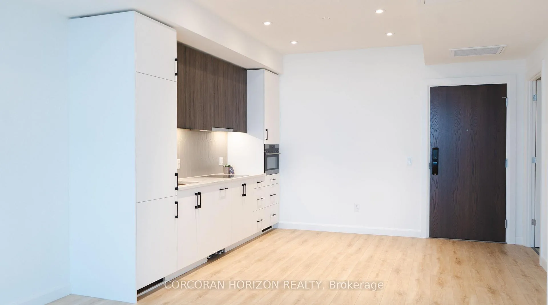 Photo 6 of Unit 1802, 741 King Street W, Kitchener, KW Hospital — HOMEH