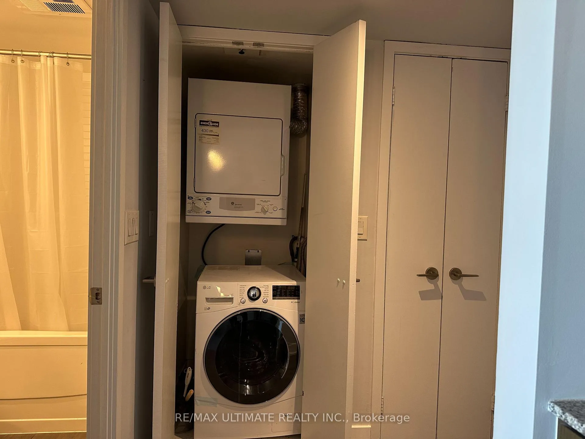 Photo 7 of Unit 1701, 110 Charles Street E, Toronto, Church-Yonge Corridor — HOMEH