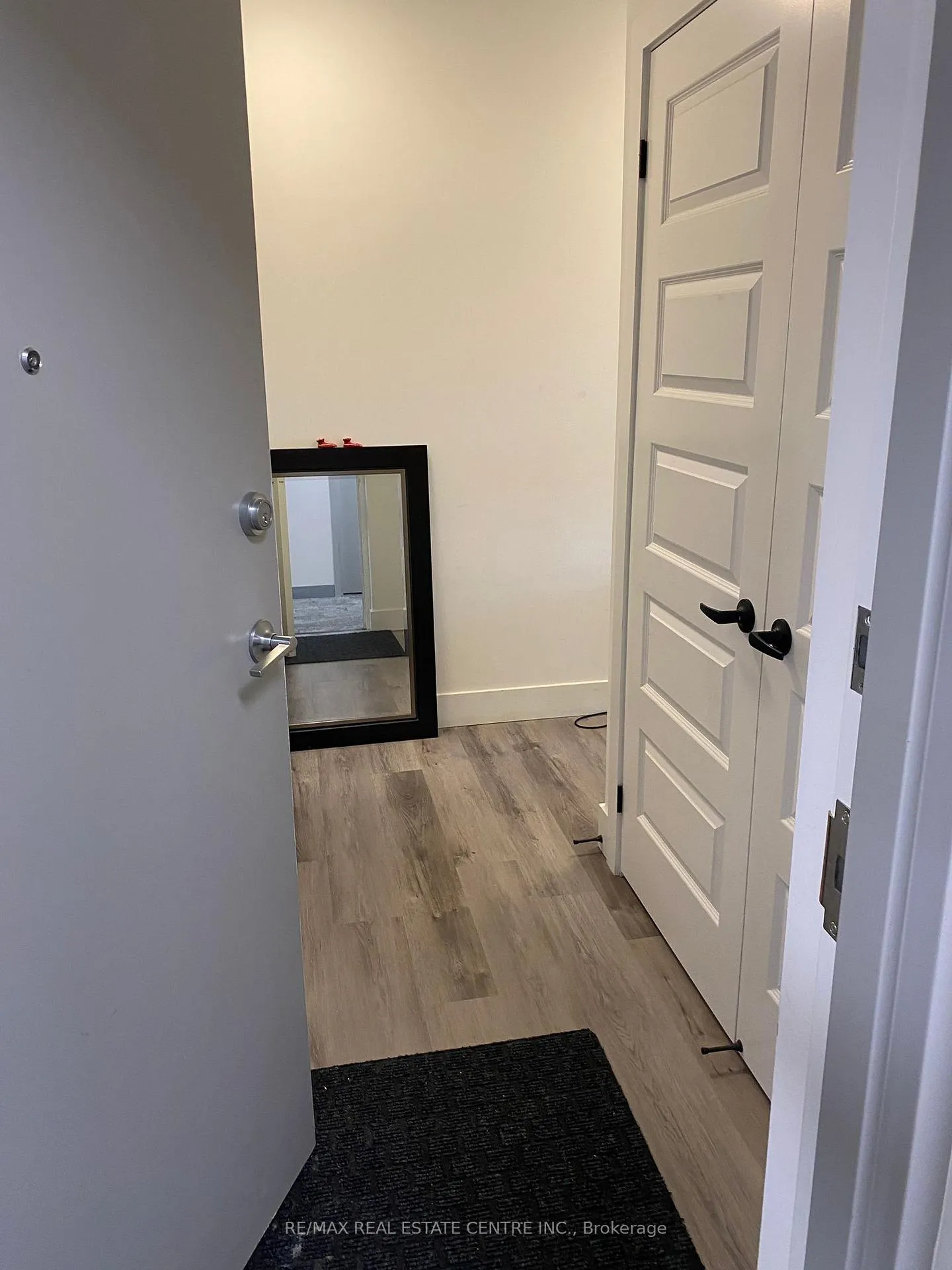 Photo 6 of Unit 110, 1101 Lackner Place, Kitchener — HOMEH
