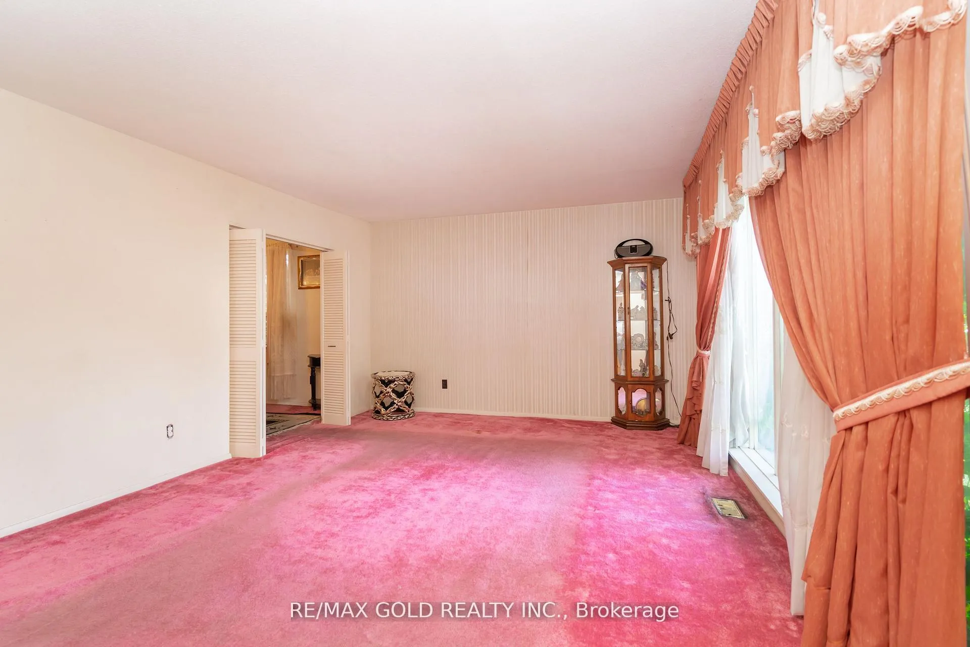 Photo 6 of 1 Dartnell Place, Brampton, Southgate — HOMEH