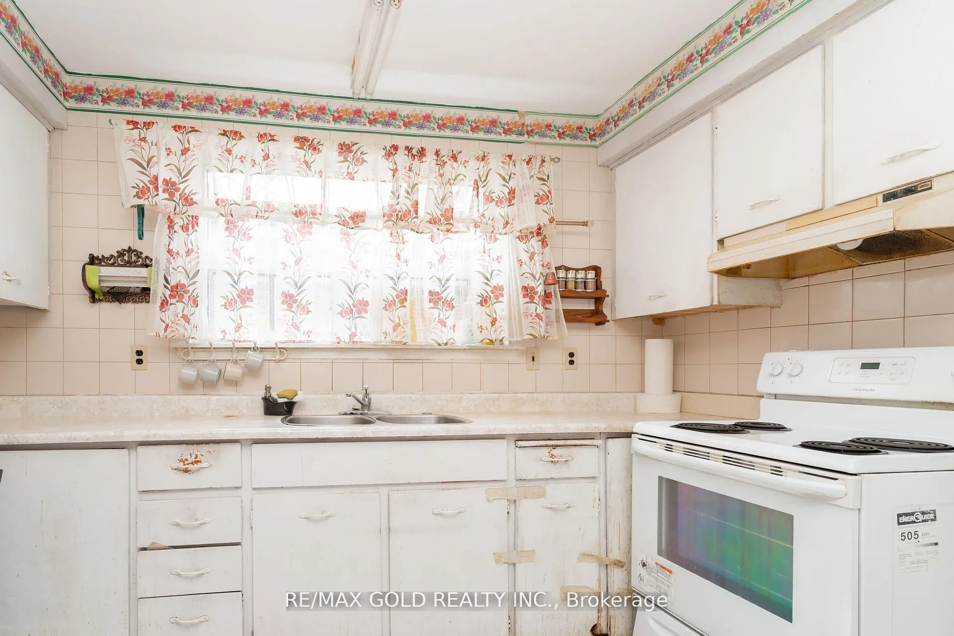 Photo 14 of 1 Dartnell Place, Brampton, Southgate — HOMEH