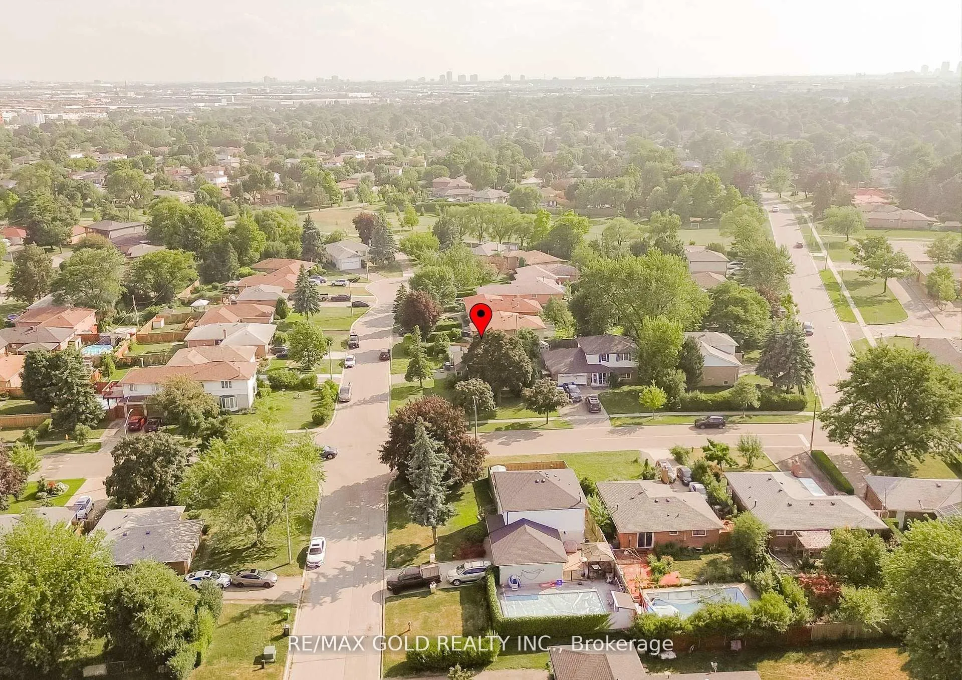 Photo 38 of 1 Dartnell Place, Brampton, Southgate — HOMEH