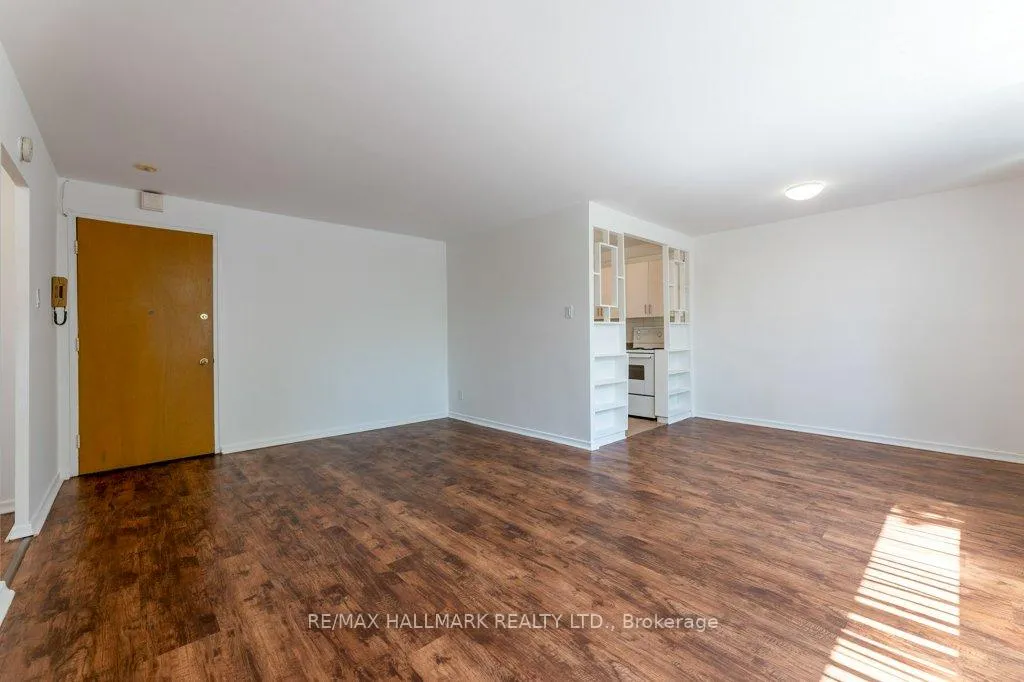 Photo 2 of Unit 2, 53 Neptune Drive, Toronto, Englemount-Lawrence — HOMEH
