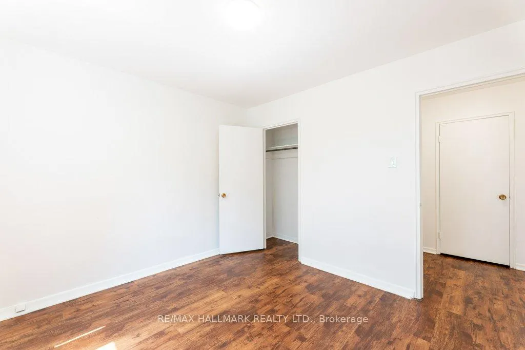 Photo 12 of Unit 2, 53 Neptune Drive, Toronto, Englemount-Lawrence — HOMEH