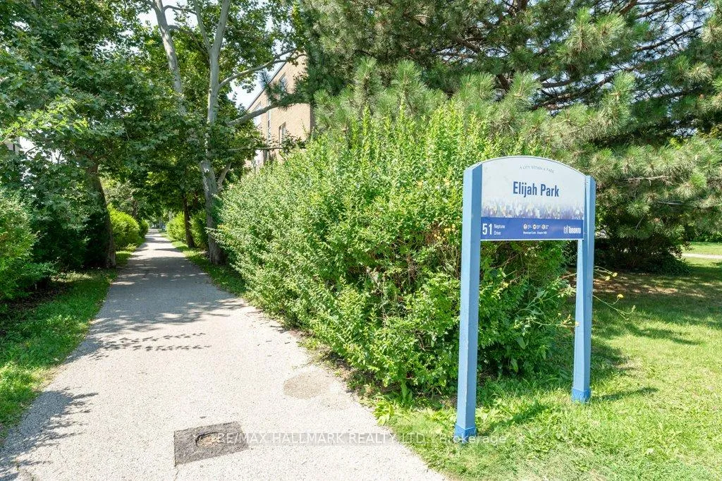 Photo 23 of Unit 2, 53 Neptune Drive, Toronto, Englemount-Lawrence — HOMEH