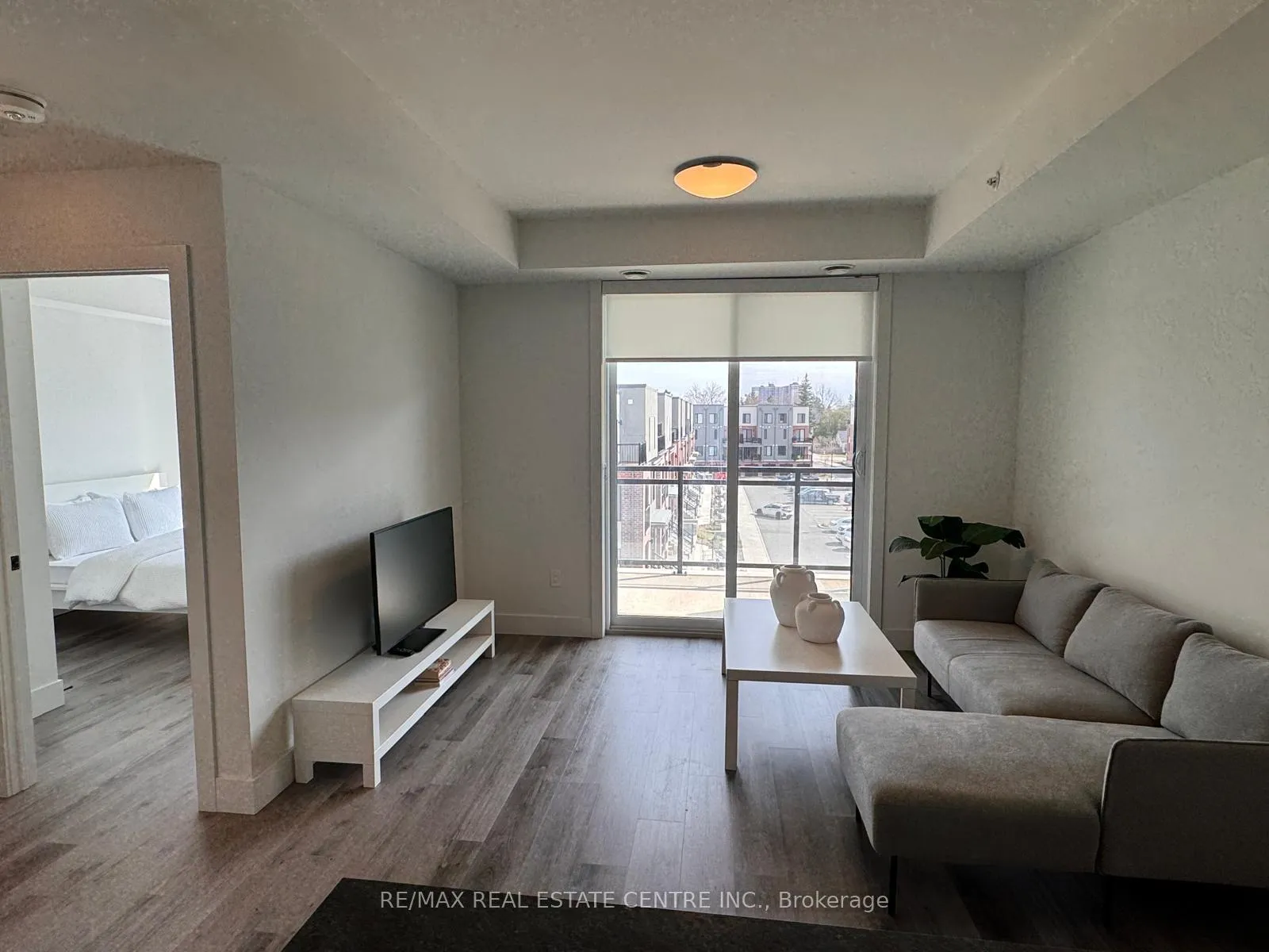 Photo 7 of Unit 403, 103 Roger Street, Waterloo, Uptown Waterloo — HOMEH