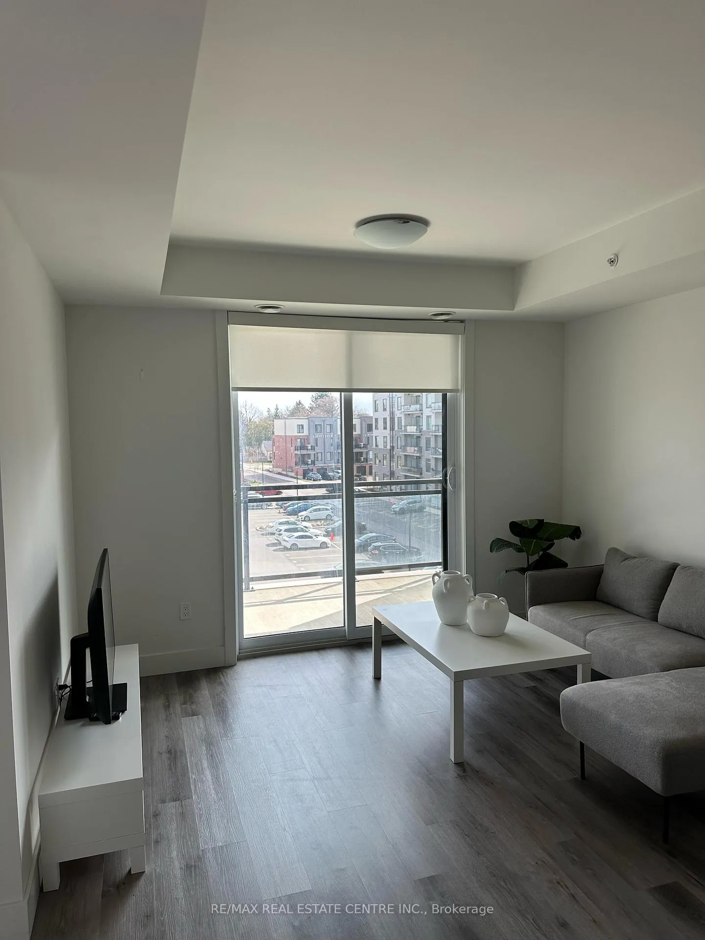 Photo 11 of Unit 403, 103 Roger Street, Waterloo, Uptown Waterloo — HOMEH