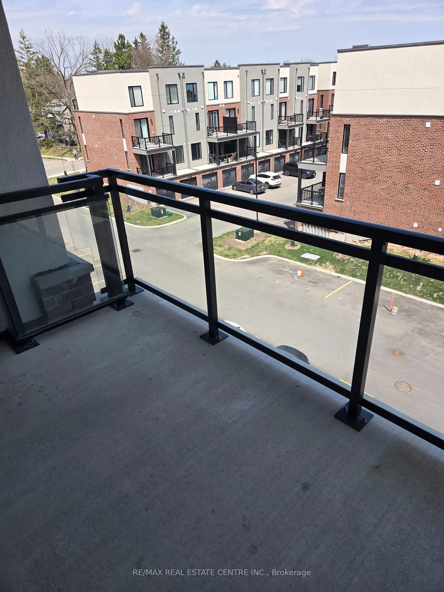 Photo 12 of Unit 403, 103 Roger Street, Waterloo, Uptown Waterloo — HOMEH