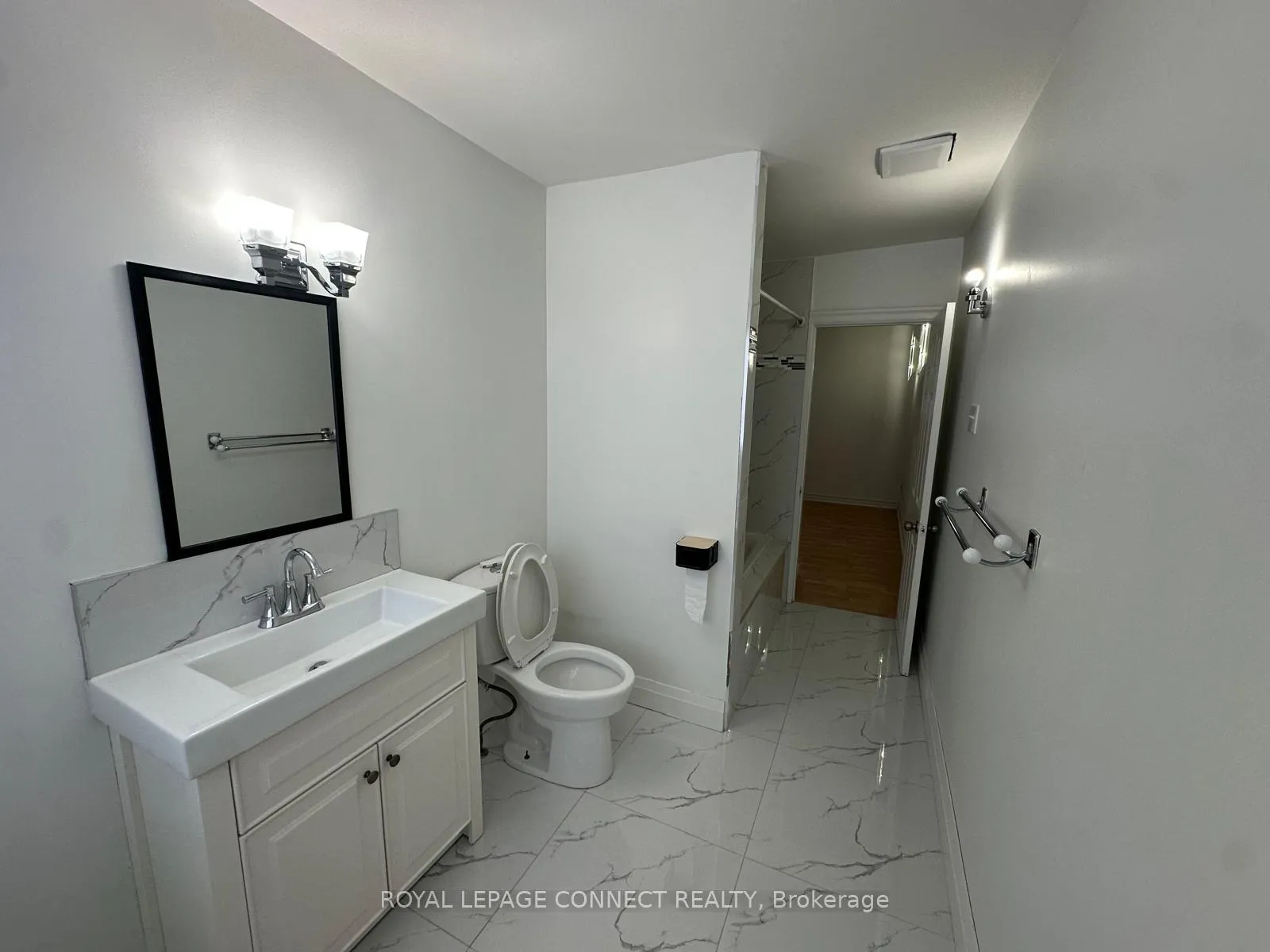 Photo 13 of 612 Marksbury Road S, Pickering, West Shore — HOMEH