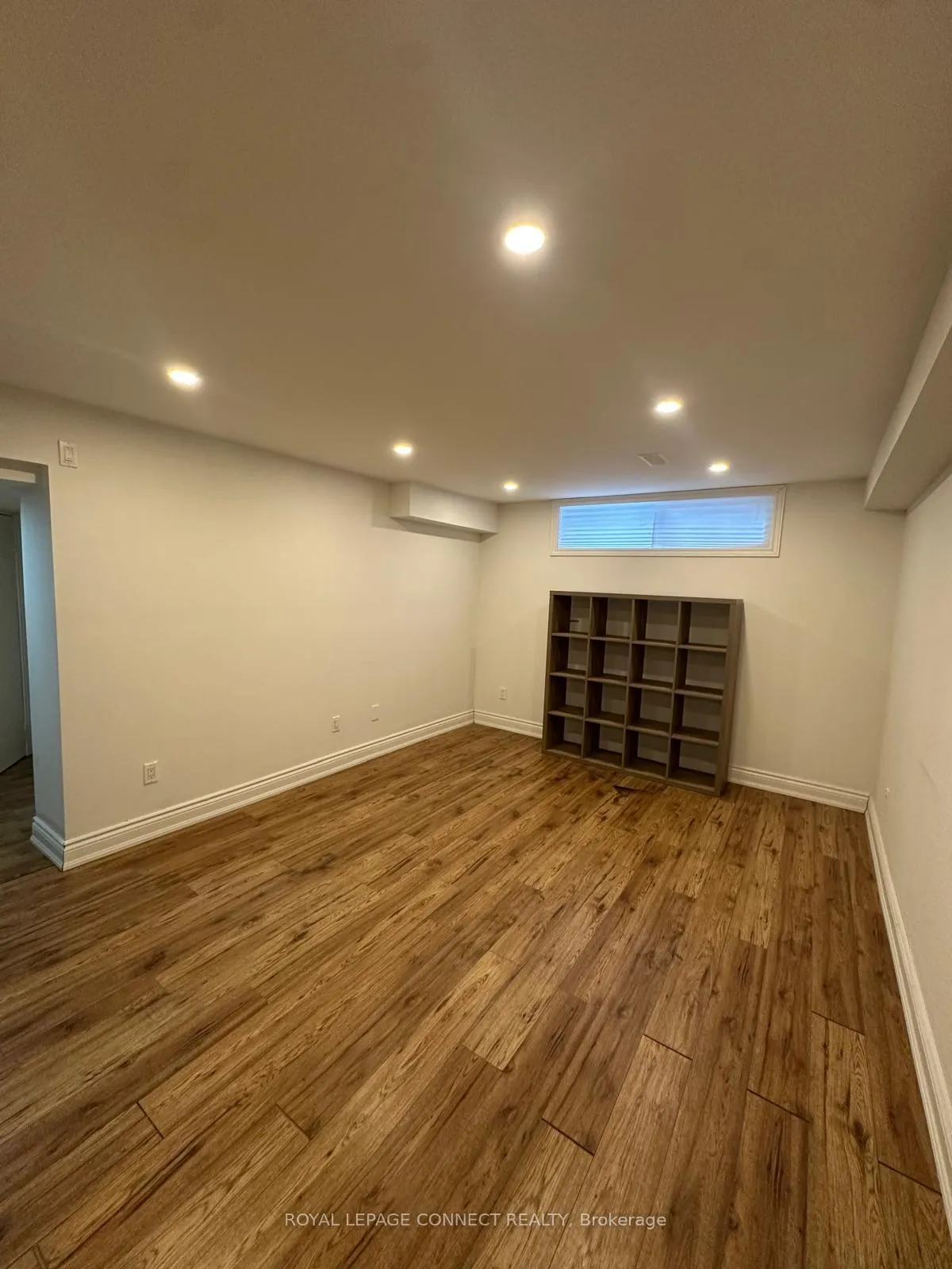 Photo 16 of 612 Marksbury Road S, Pickering, West Shore — HOMEH
