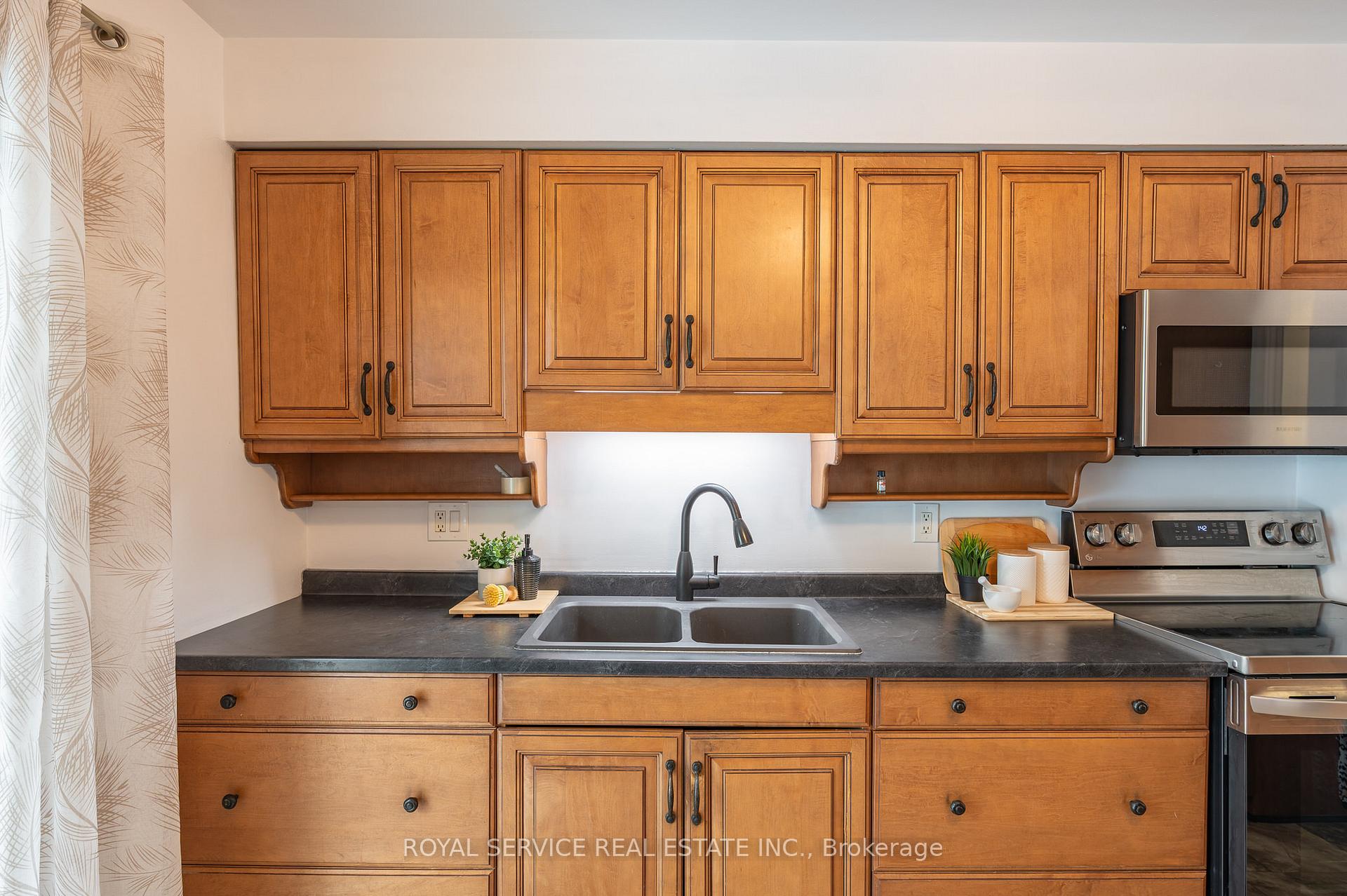 Photo 11 of 1229 Deyell Line, Cavan Monaghan, Cavan Twp — HOMEH