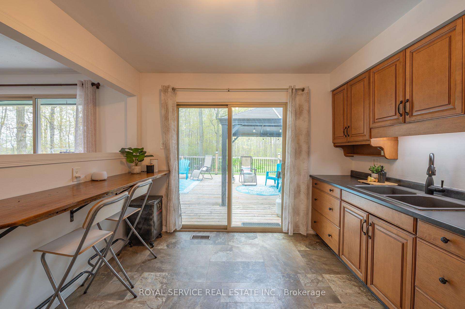 Photo 12 of 1229 Deyell Line, Cavan Monaghan, Cavan Twp — HOMEH