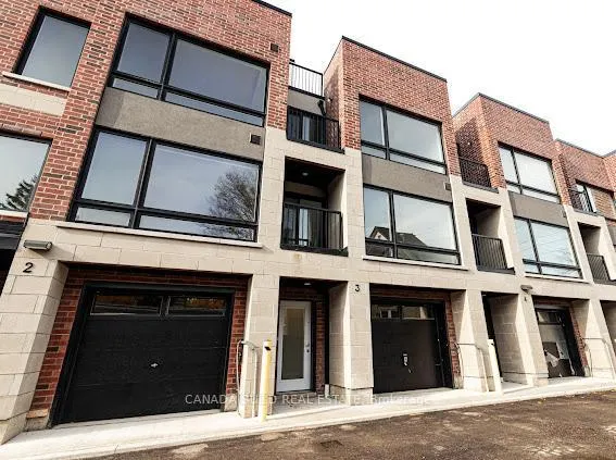 Front of Unit Unit 2, 183 Victoria Street N
