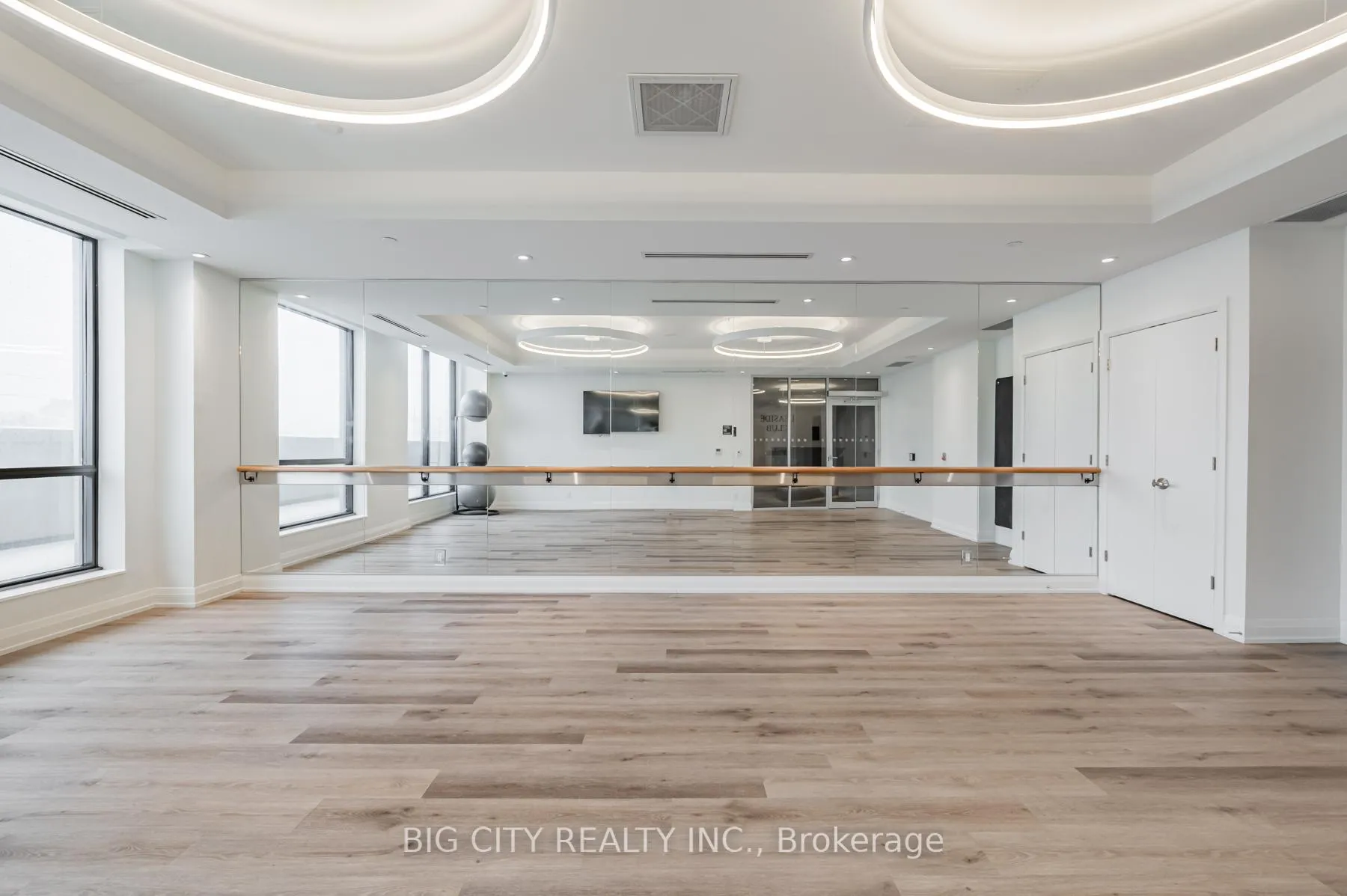 Photo 28 of Unit 803, 36 Brentcliffe Road, Toronto, Thorncliffe Park — HOMEH