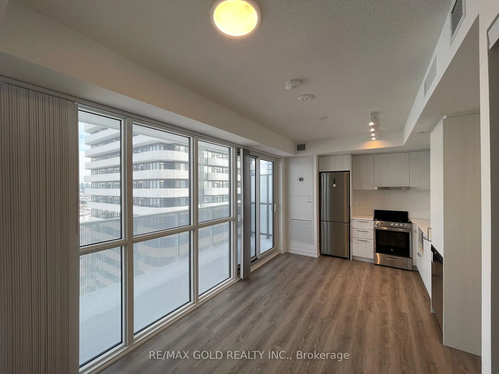 Photo 29 of Unit 2012, 195 Commerce Street W, Vaughan, Vaughan Corporate Centre — HOMEH
