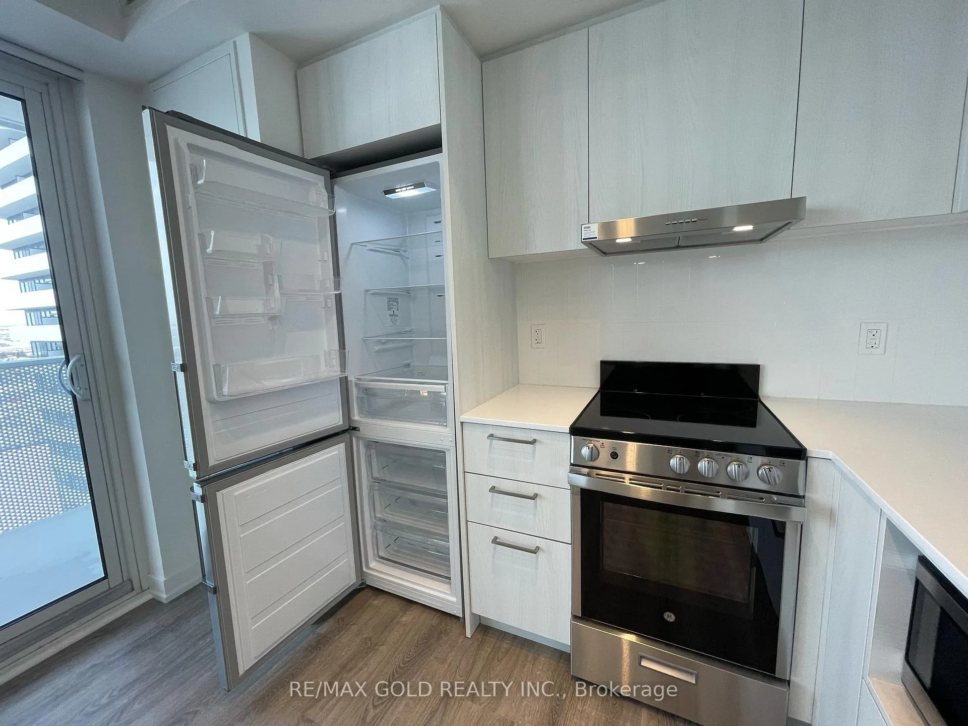 Photo 41 of Unit 2012, 195 Commerce Street W, Vaughan, Vaughan Corporate Centre — HOMEH
