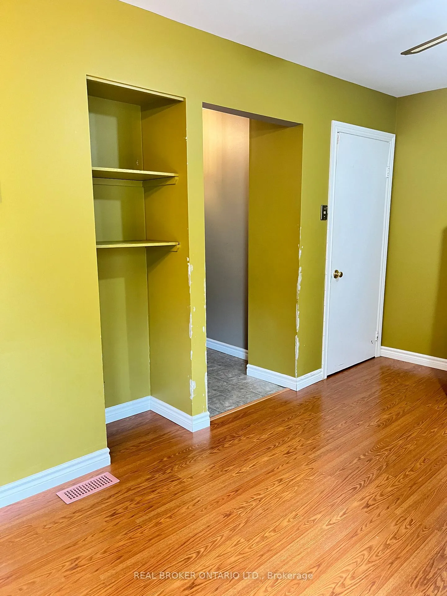 Photo 21 of 47 Wedgewood Avenue E, Chatham-Kent, Chatham — HOMEH