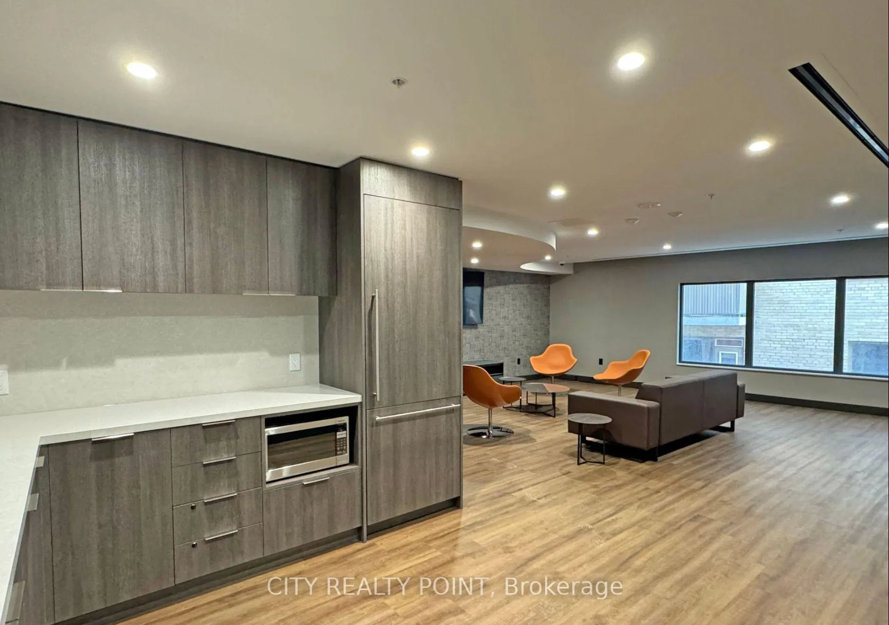 Photo 4 of Unit 408, 2525 Bathurst Street, Toronto, Forest Hill North — HOMEH
