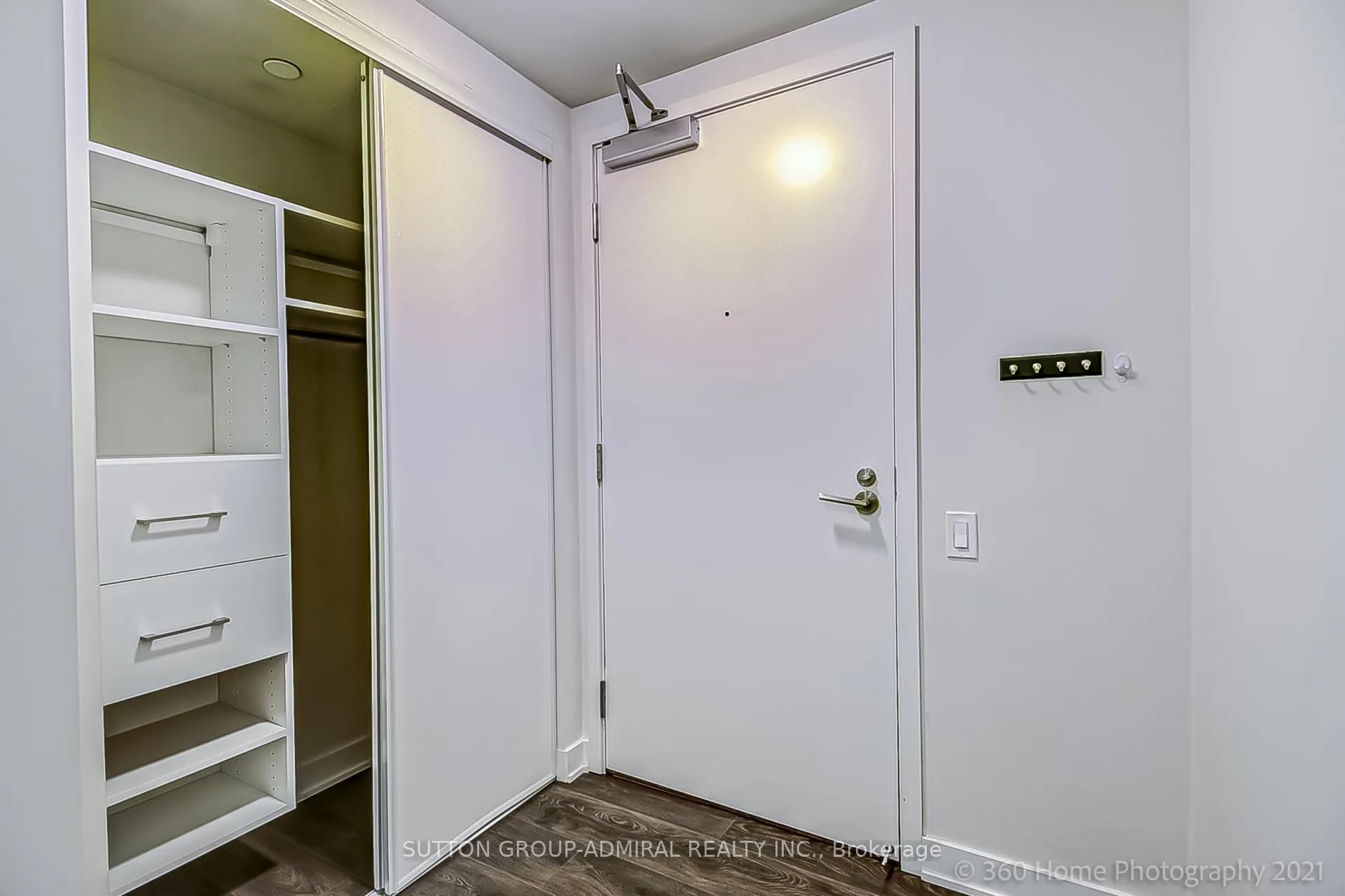 Photo 5 of Unit 910, 6 Sonic Way W, Toronto, Flemingdon Park — HOMEH