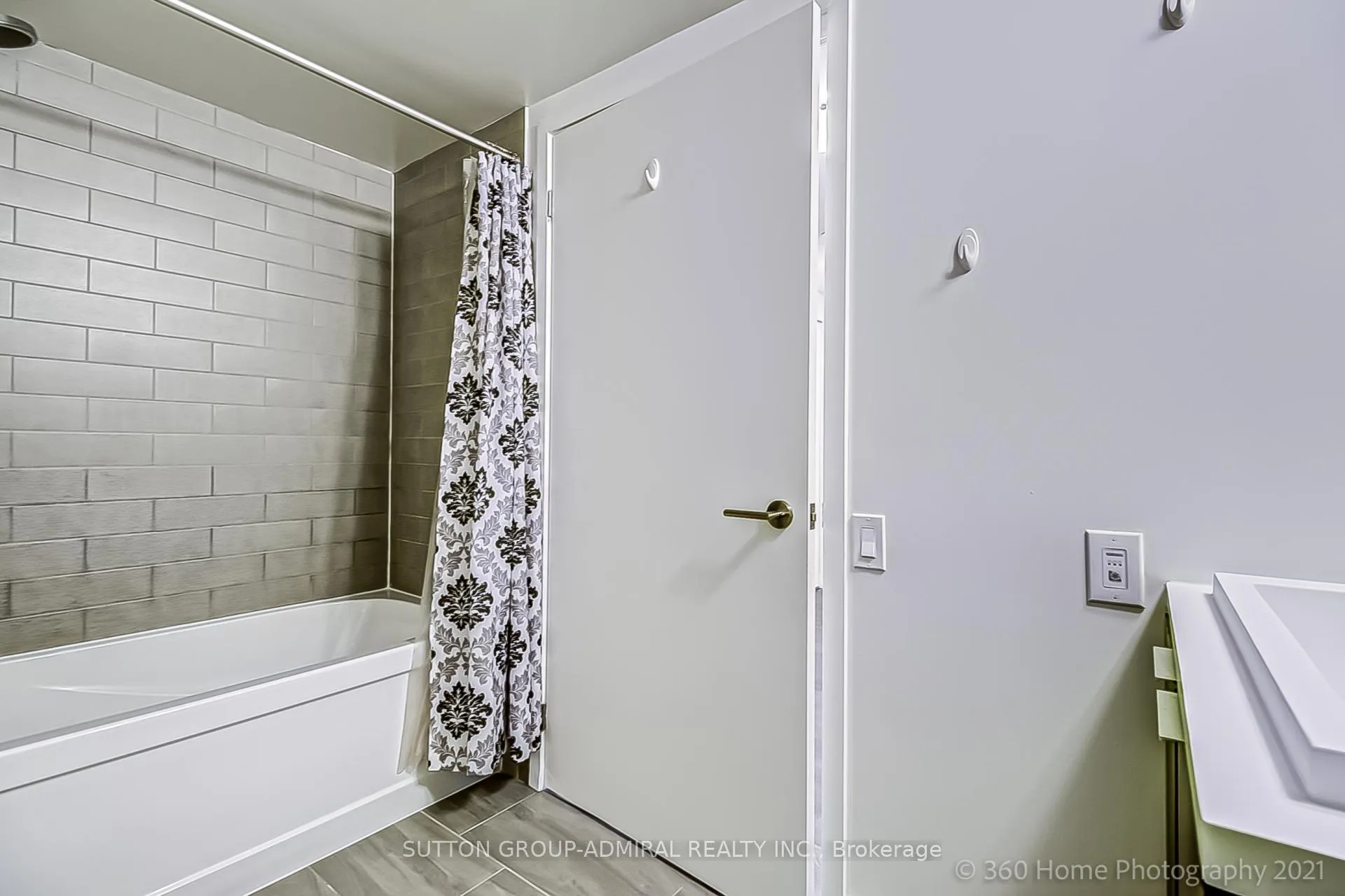 Photo 8 of Unit 910, 6 Sonic Way W, Toronto, Flemingdon Park — HOMEH