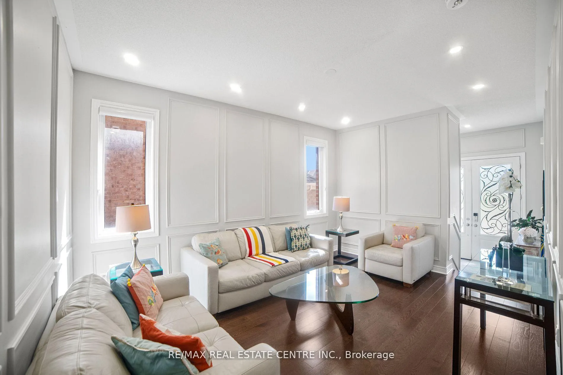 Photo 5 of 1106 Cactus Crescent, Pickering, Rural Pickering — HOMEH