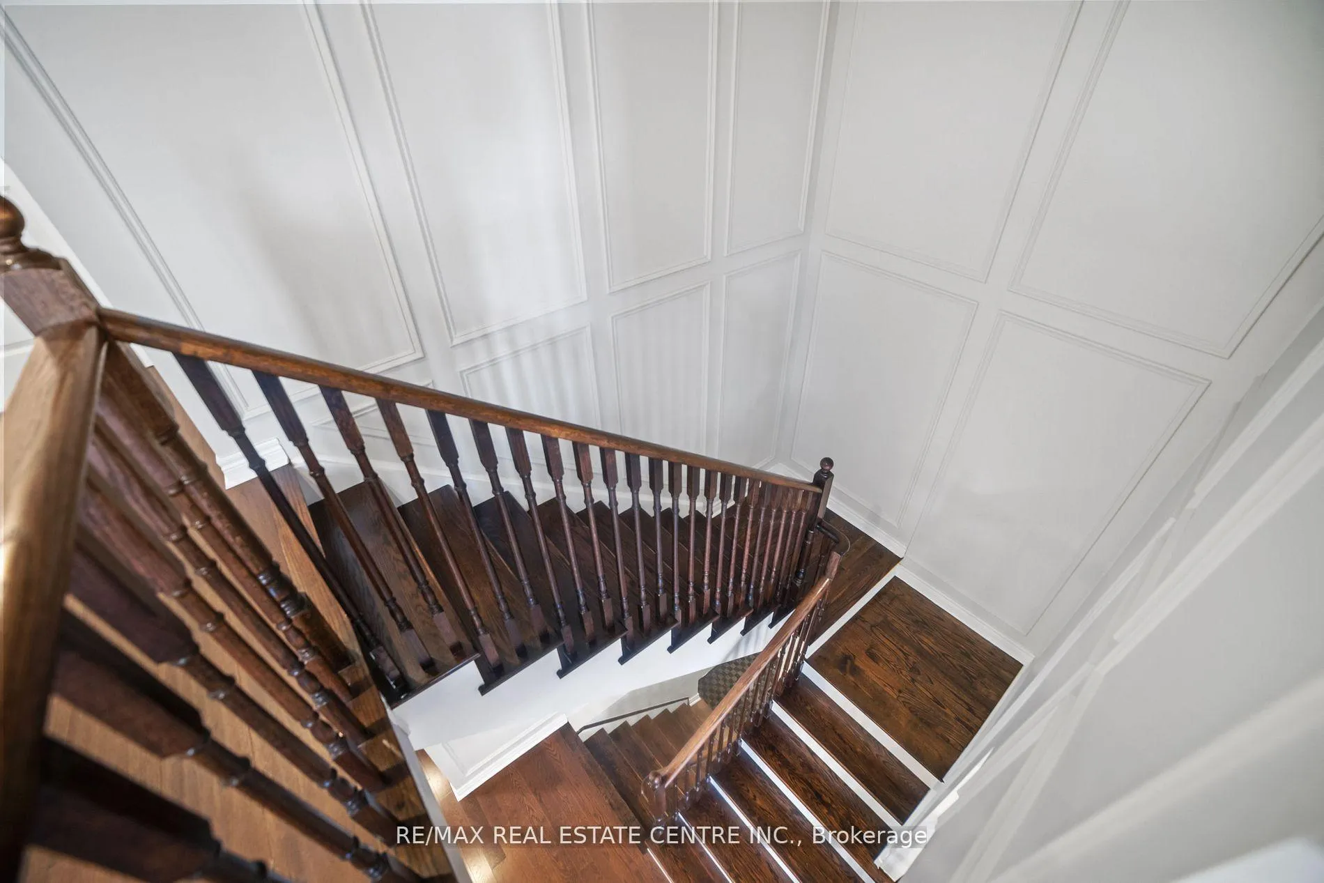 Photo 13 of 1106 Cactus Crescent, Pickering, Rural Pickering — HOMEH