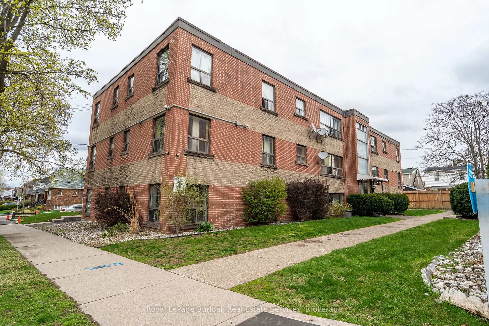 Photo 1 of Unit 7, 165 Park Row, Hamilton, Delta — HOMEH