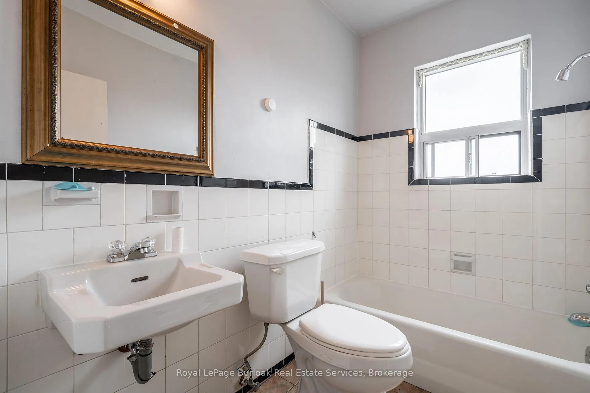 Photo 13 of Unit 7, 165 Park Row, Hamilton, Delta — HOMEH