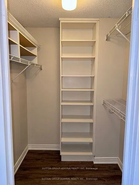 Photo 10 of Unit 207, 7 Townsgate Drive, Vaughan, Crestwood-Springfarm-Yorkhill — HOMEH