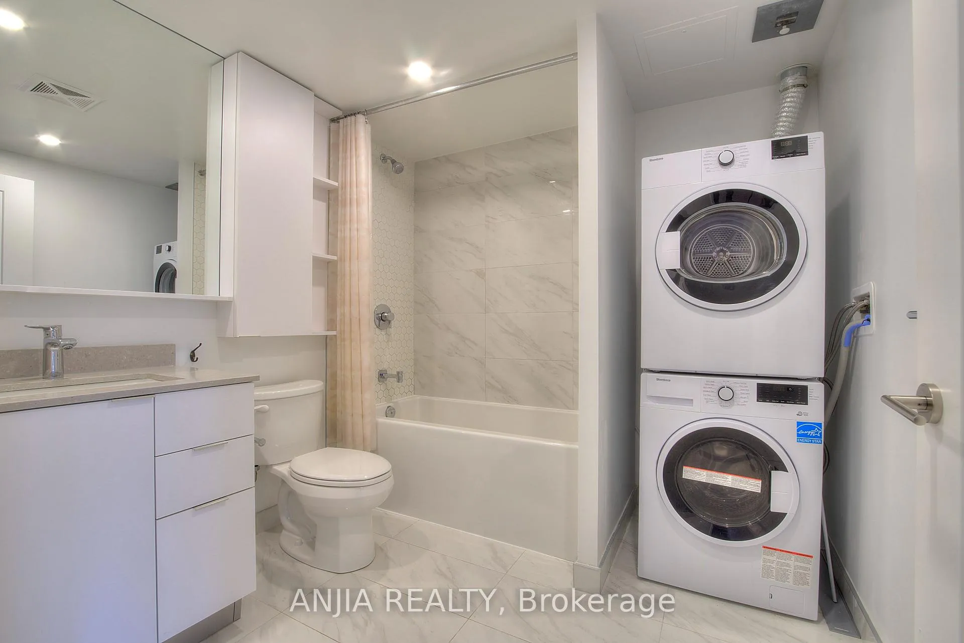 Photo 10 of Unit 1018, 9 Clegg Road, Markham, Unionville — HOMEH