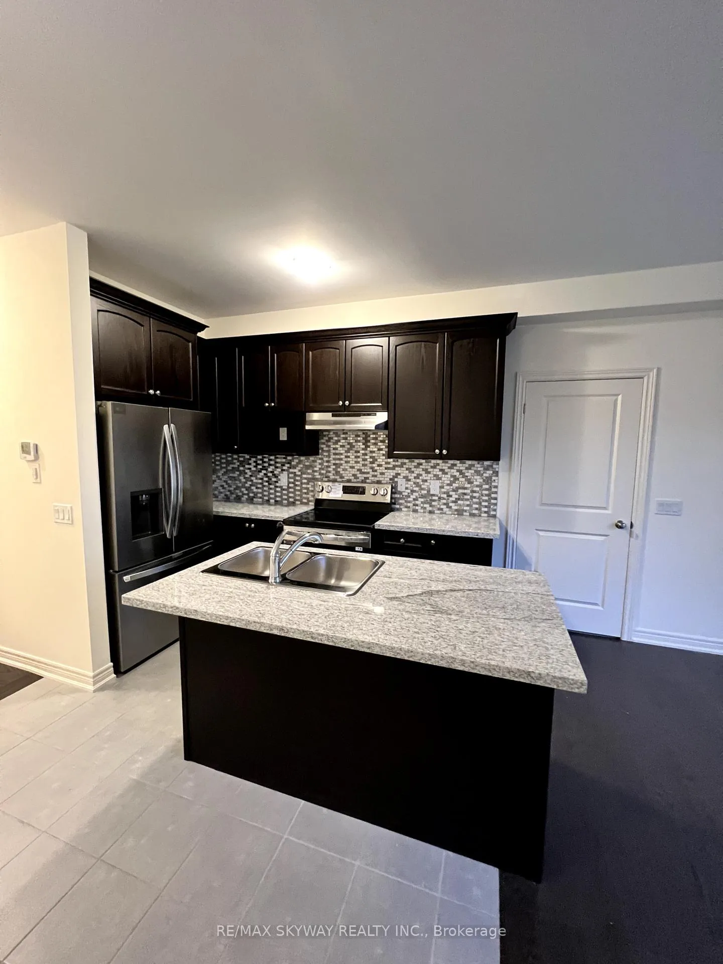 Photo 2 of 38 Donald Stewart Road, Brampton, Northwest Brampton — HOMEH