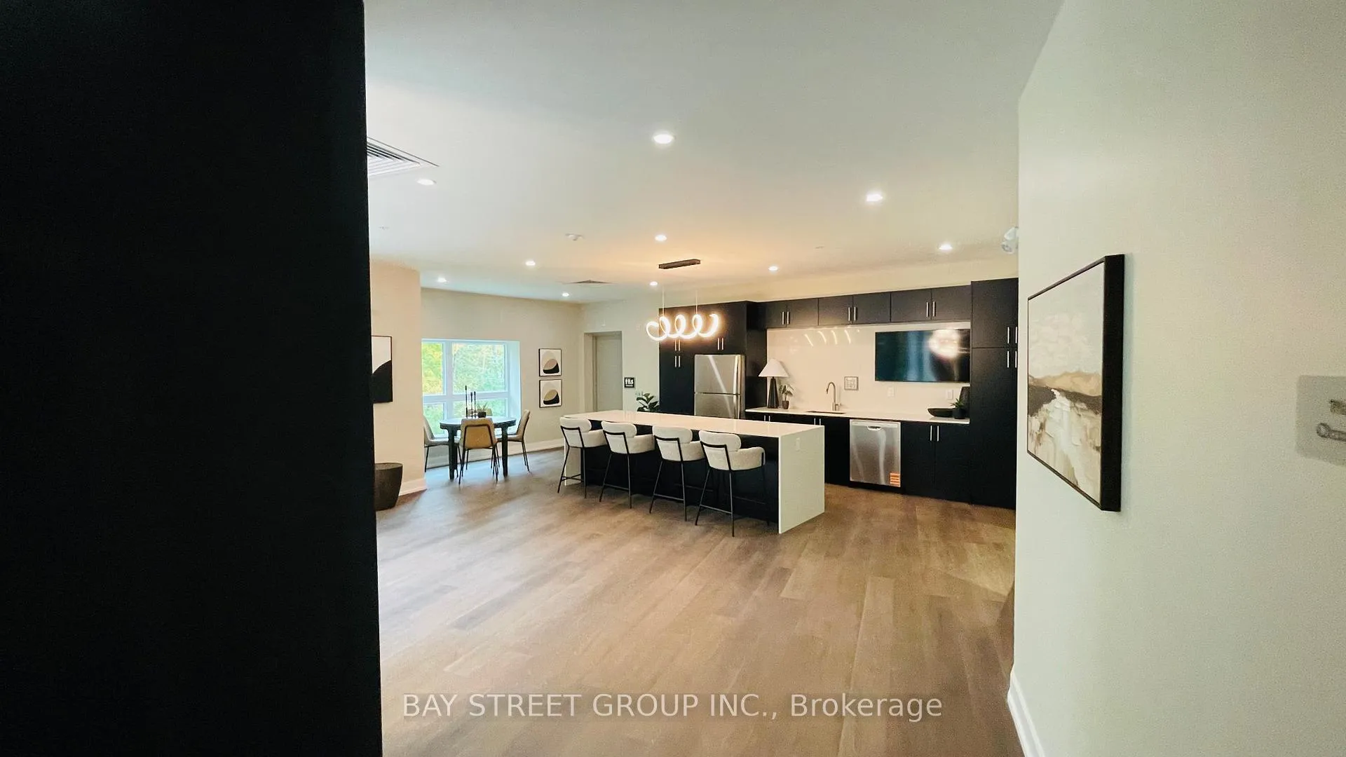Photo 6 of Unit 0319, 1100 Lackner Place, Kitchener — HOMEH
