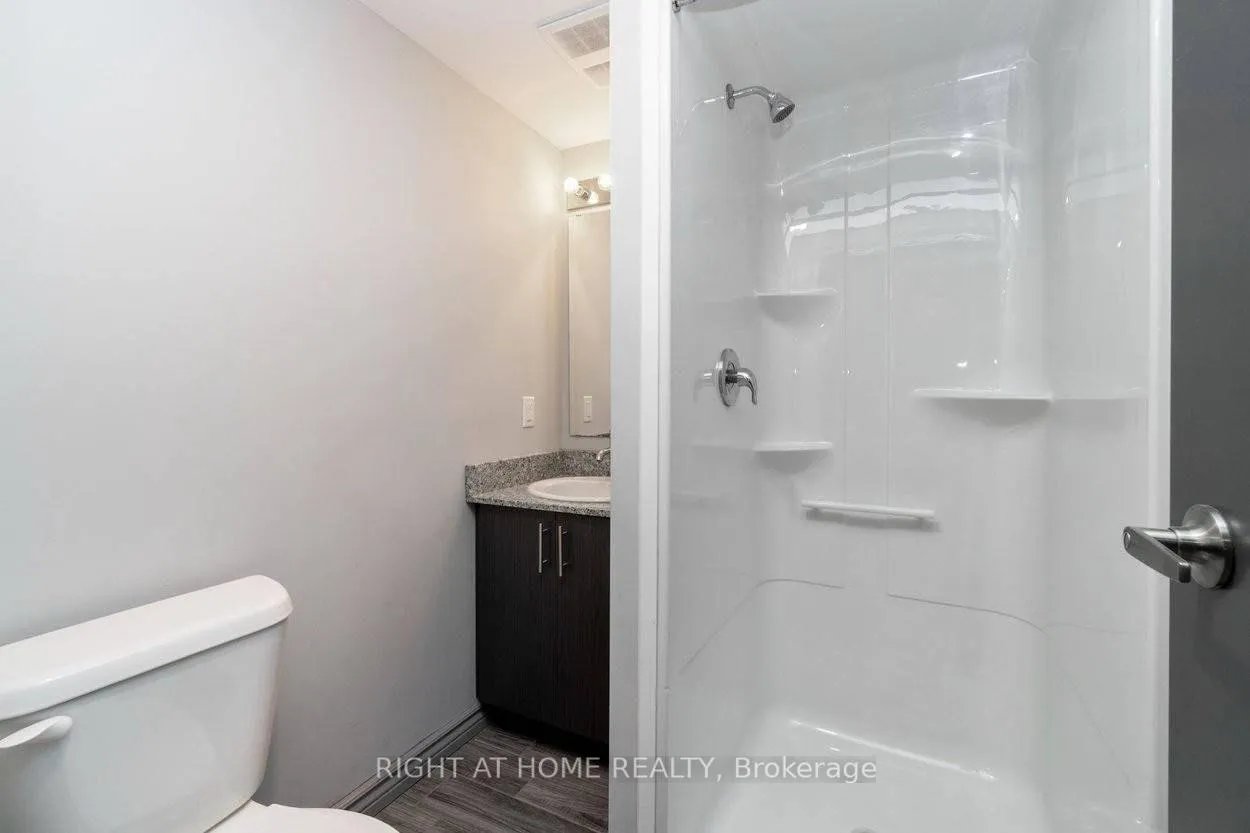 Photo 12 of Unit G512, 275 Larch Street, Waterloo — HOMEH