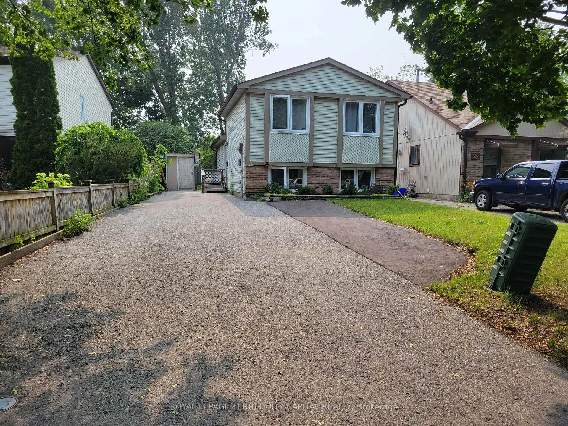 Front of Unit Lower, 20 Mowat Crescent