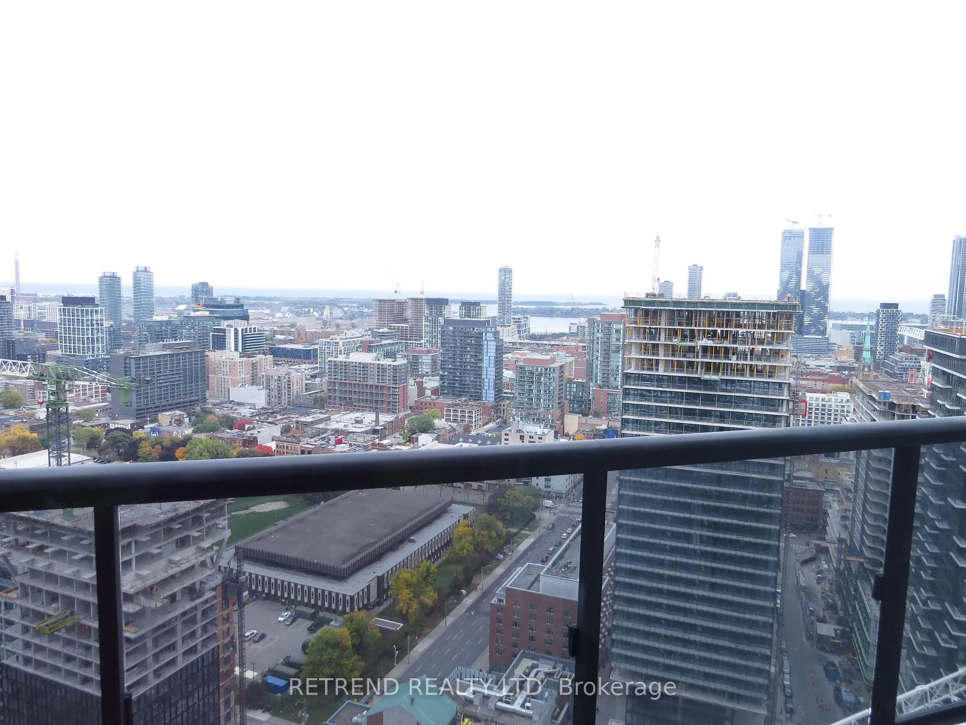 Photo 4 of Unit 3404, 77 Mutual Street, Toronto, Church-Yonge Corridor — HOMEH