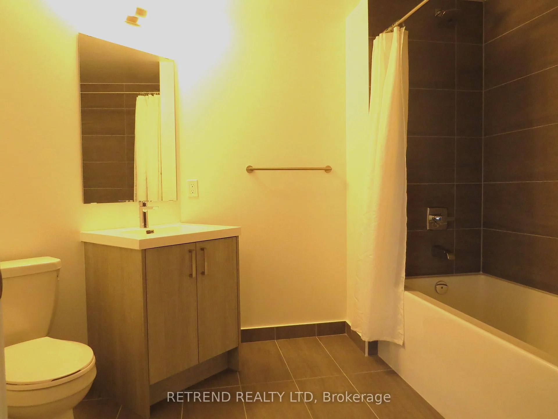 Photo 9 of Unit 3404, 77 Mutual Street, Toronto, Church-Yonge Corridor — HOMEH