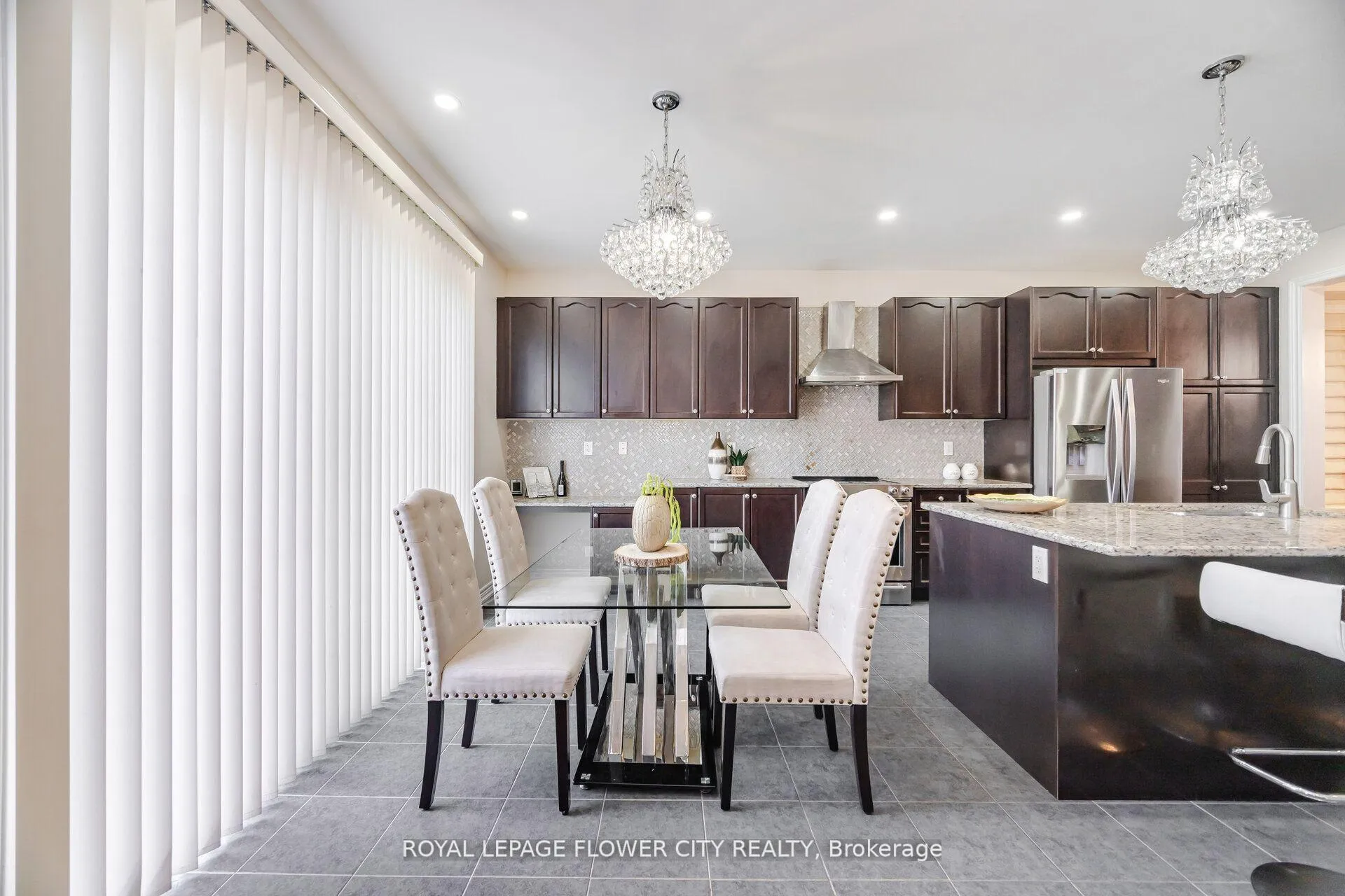 Photo 16 of 457 Dougall Avenue, Caledon, Rural Caledon — HOMEH