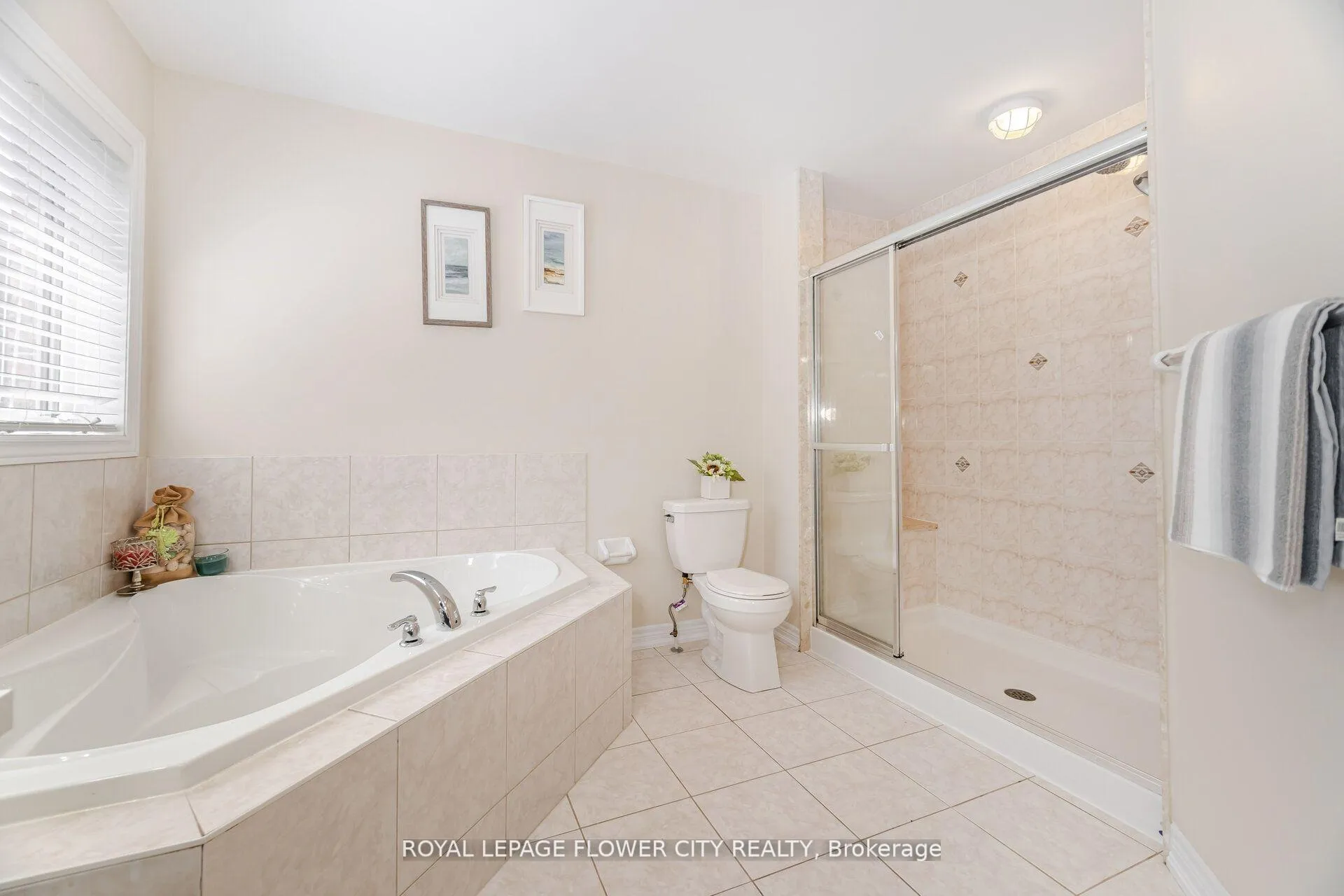 Photo 31 of 457 Dougall Avenue, Caledon, Rural Caledon — HOMEH