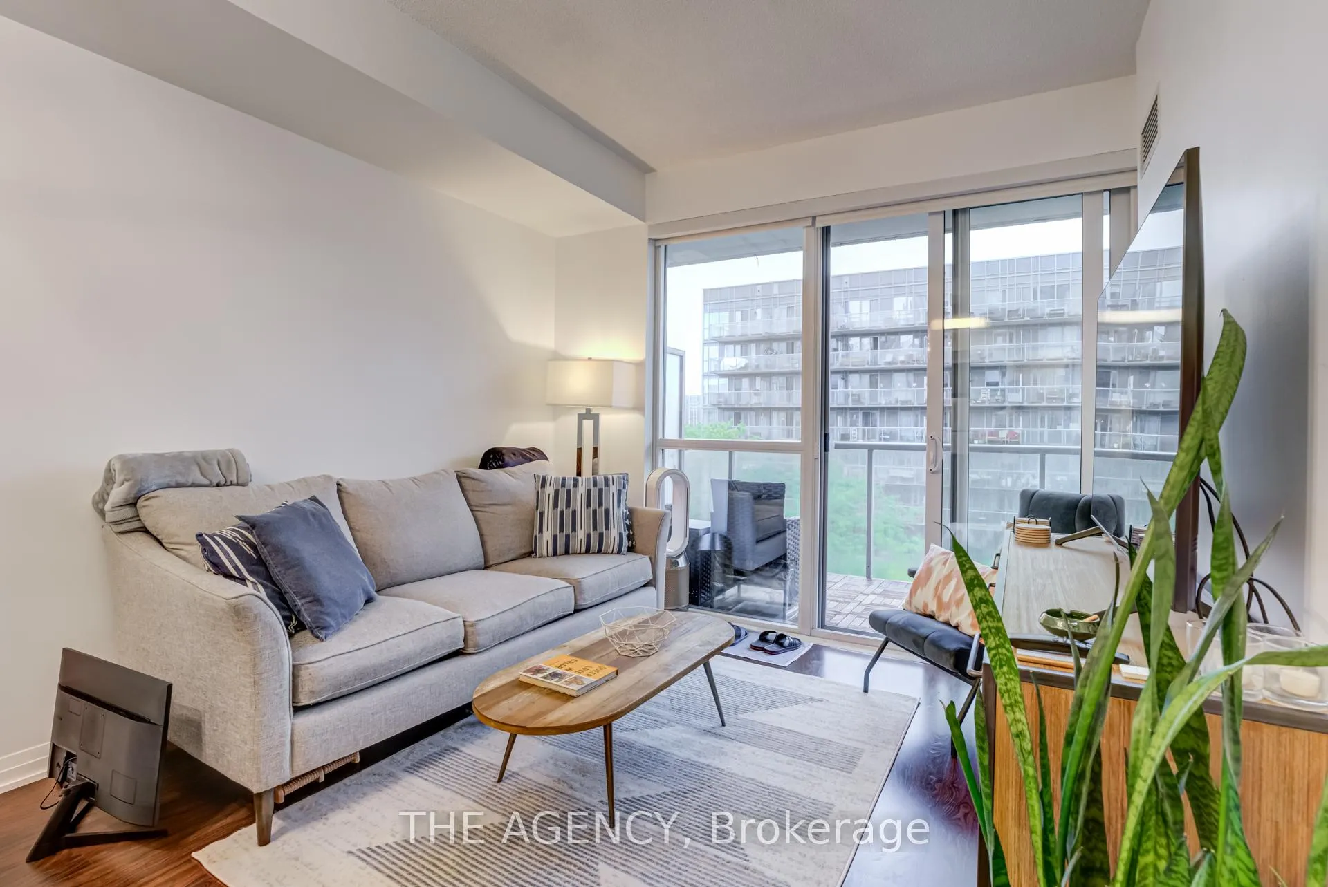 Photo 10 of Unit 628, 25 Cole Street, Toronto, Regent Park — HOMEH