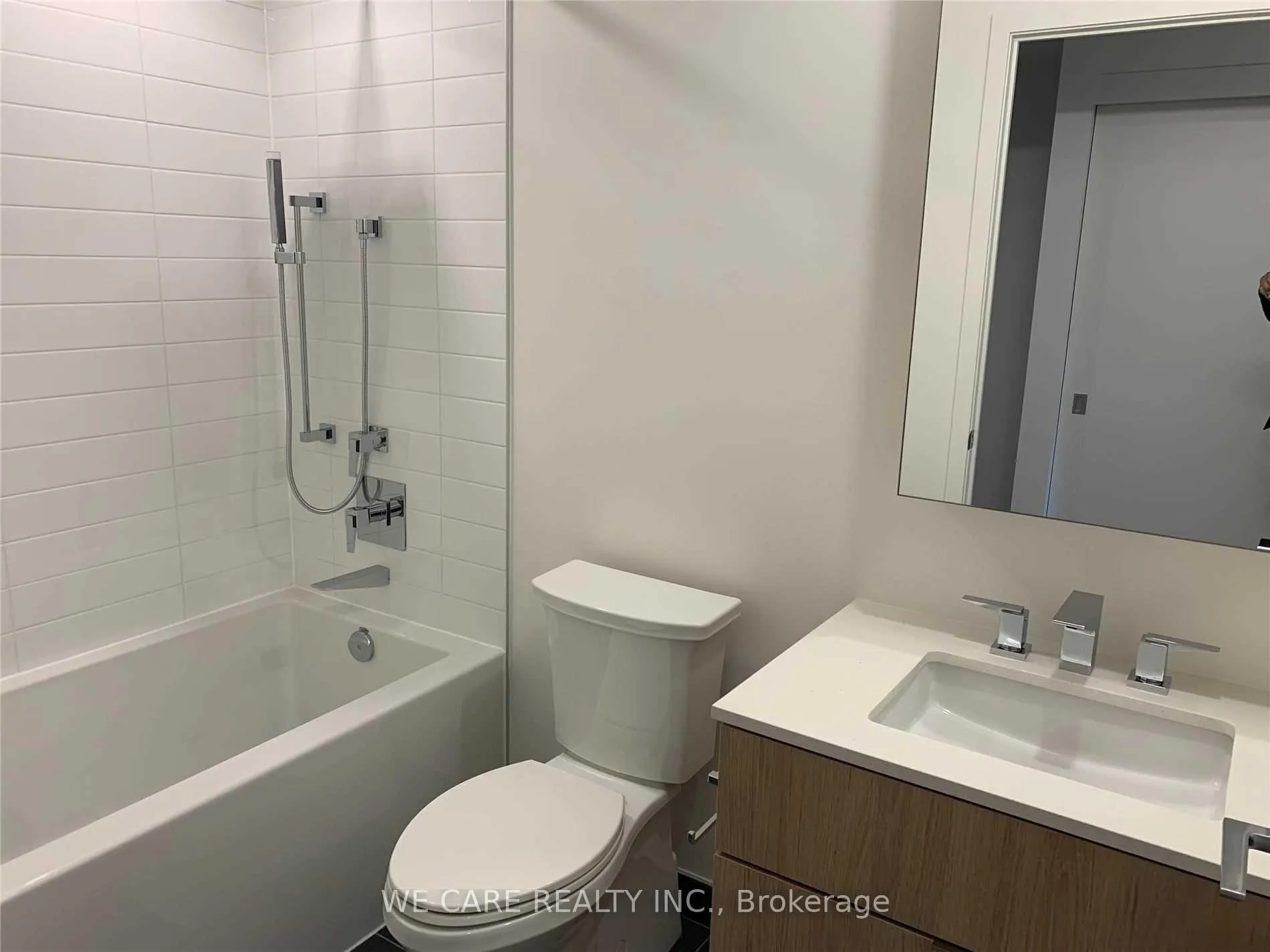 Photo 9 of Unit 1310, 25 Richmond Street E, Toronto, Church-Yonge Corridor — HOMEH