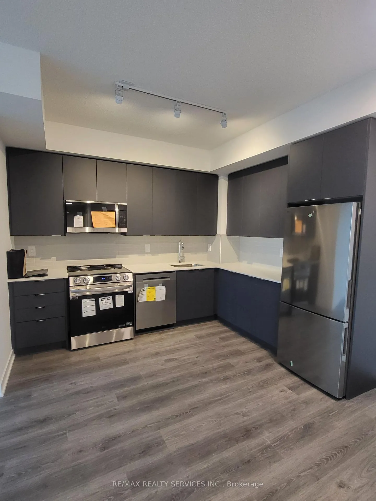 Photo 8 of Unit 513, 225 Malta Avenue S, Brampton, Fletcher's Creek South — HOMEH