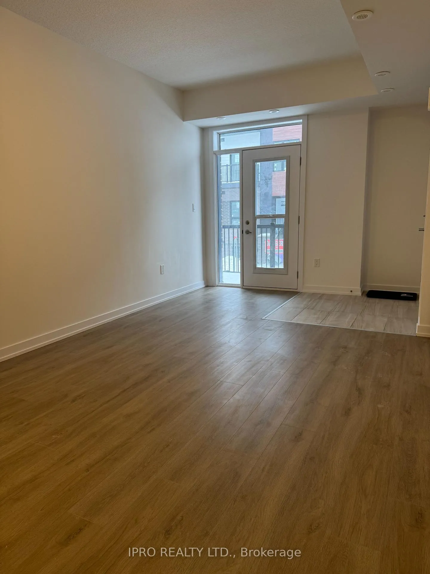 Photo 4 of Unit M185, 40 Palace Street, Kitchener — HOMEH