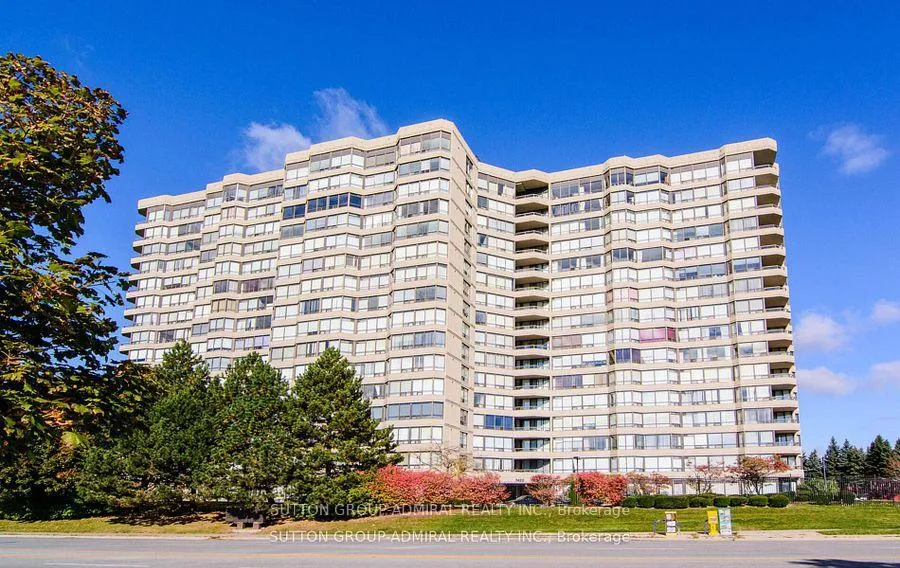 Front of Unit 210, 7420 Bathurst Street