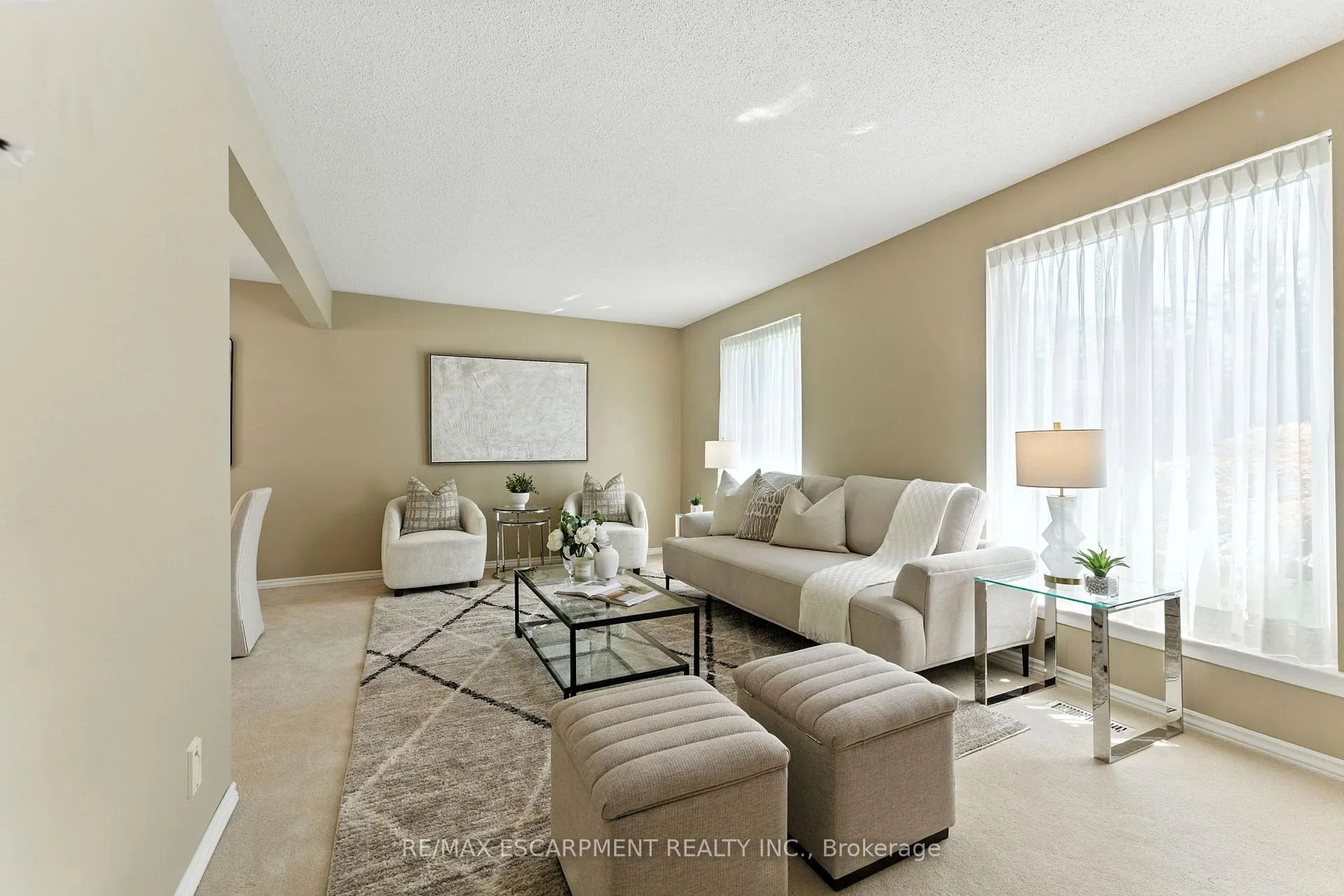 Photo 4 of 51 Pleasant Avenue, Hamilton, Dundas — HOMEH