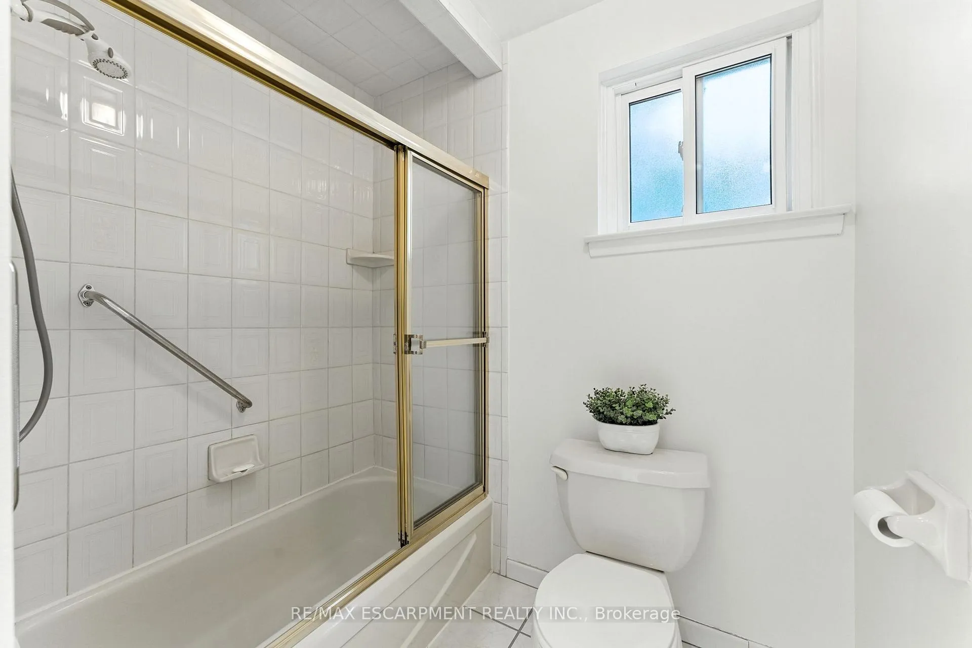 Photo 20 of 51 Pleasant Avenue, Hamilton, Dundas — HOMEH