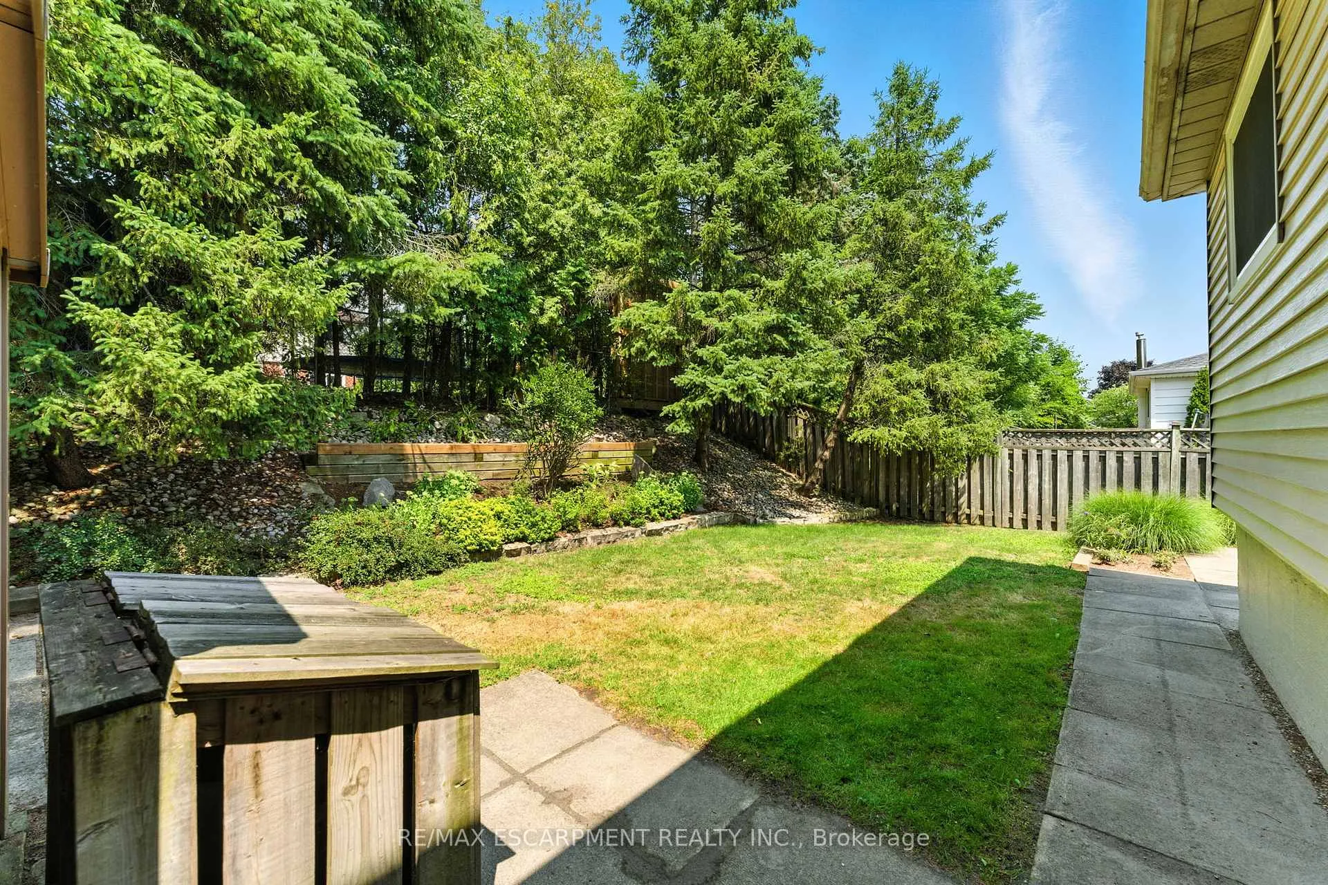 Photo 29 of 51 Pleasant Avenue, Hamilton, Dundas — HOMEH
