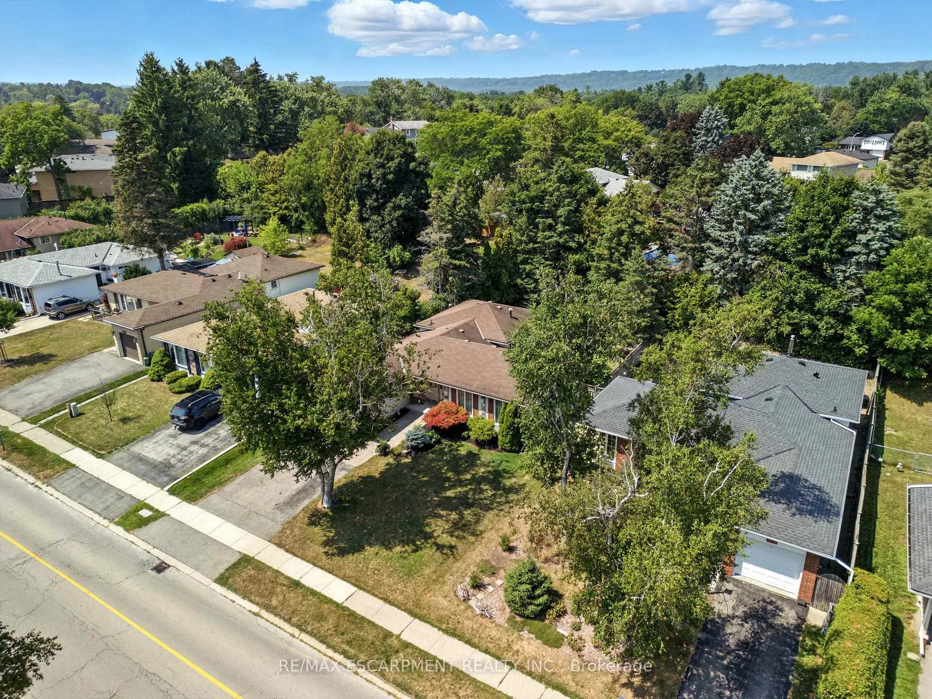 Photo 36 of 51 Pleasant Avenue, Hamilton, Dundas — HOMEH