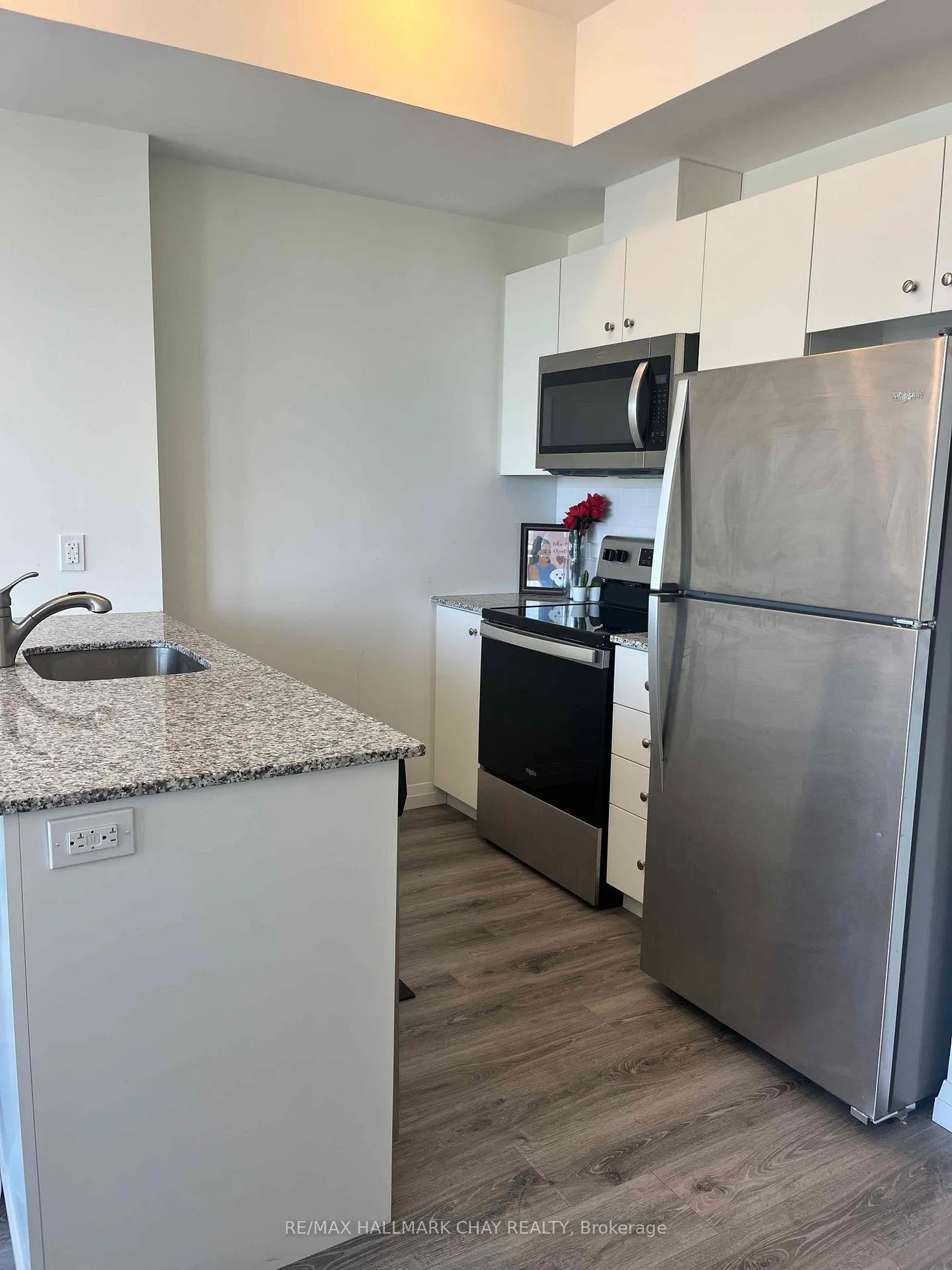 Photo 10 of Unit 1709, 108 Garment Street, Kitchener — HOMEH
