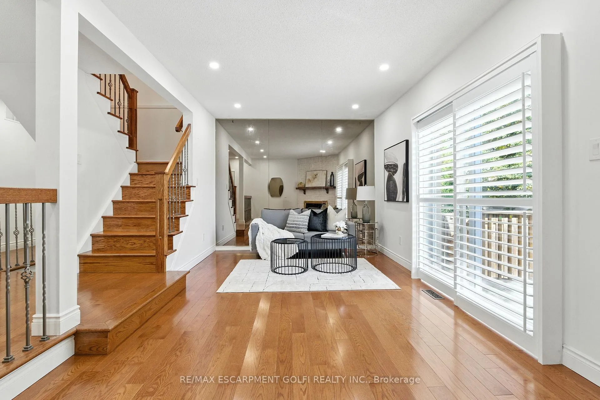 Photo 11 of Unit 40, 800 Upper Paradise Road, Hamilton, Gilkson — HOMEH
