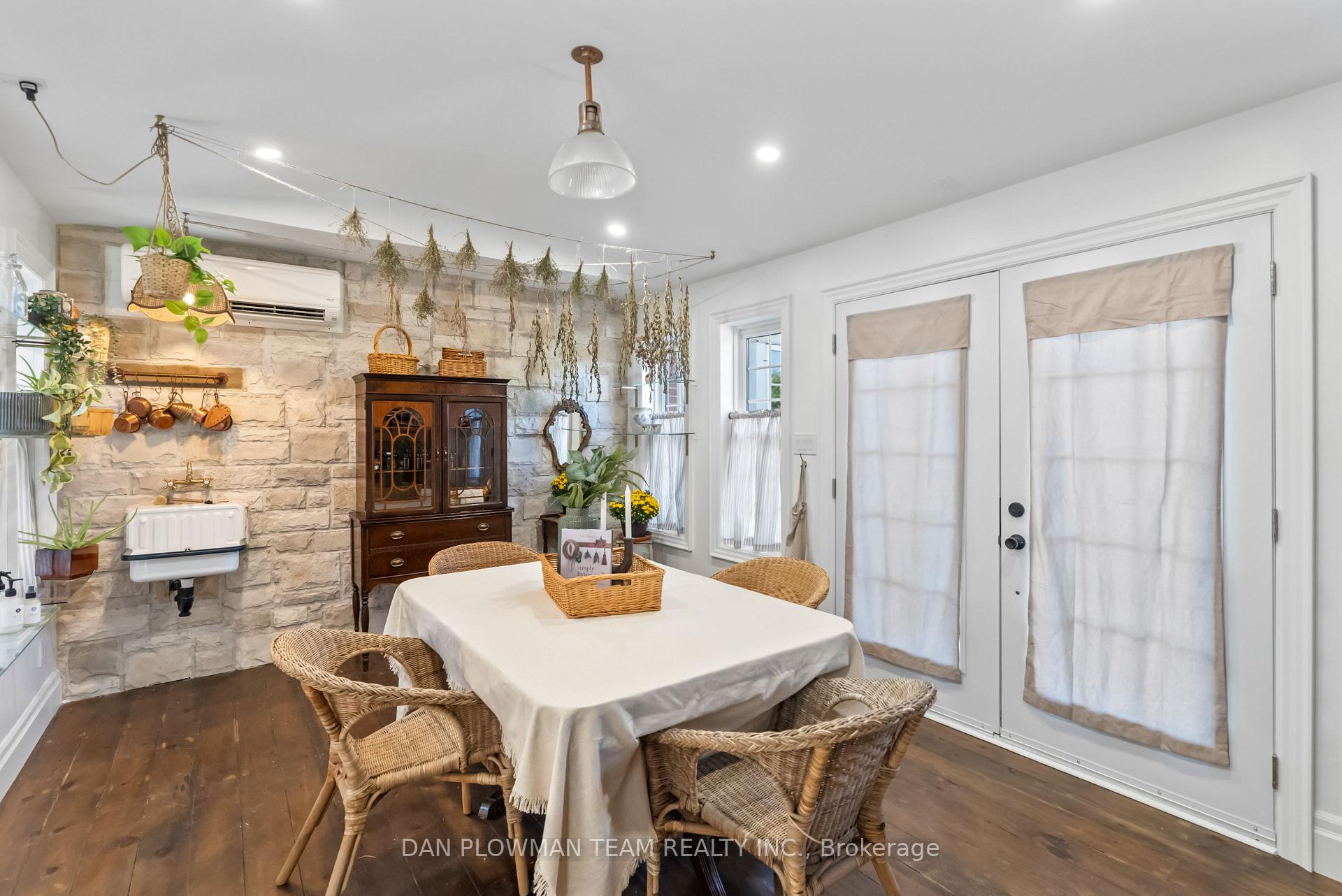 Photo 36 of 15 Concession Street E, Clarington, Bowmanville — HOMEH